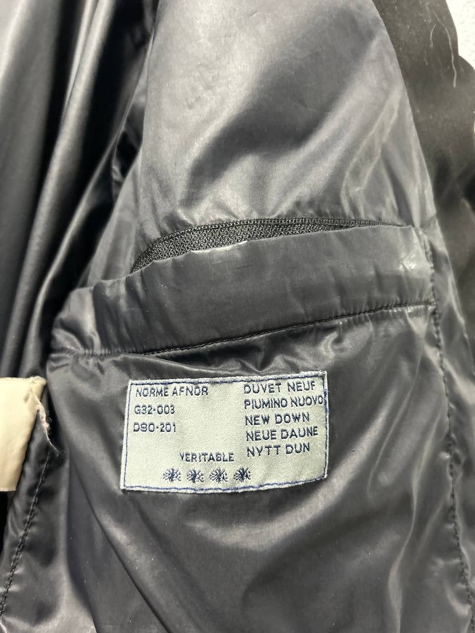 Moncler Moncler womens down jacket size 1 / S Size S / US 4 / IT 40 - 11 Thumbnail