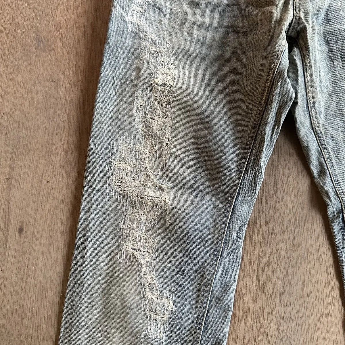 Dolce & Gabbana SICKSS 💥 VTG DOLCE&GABBANA DISTRESSED DENIM LIGHTWASH PANT Size US 34 / EU 50 - 7 Thumbnail