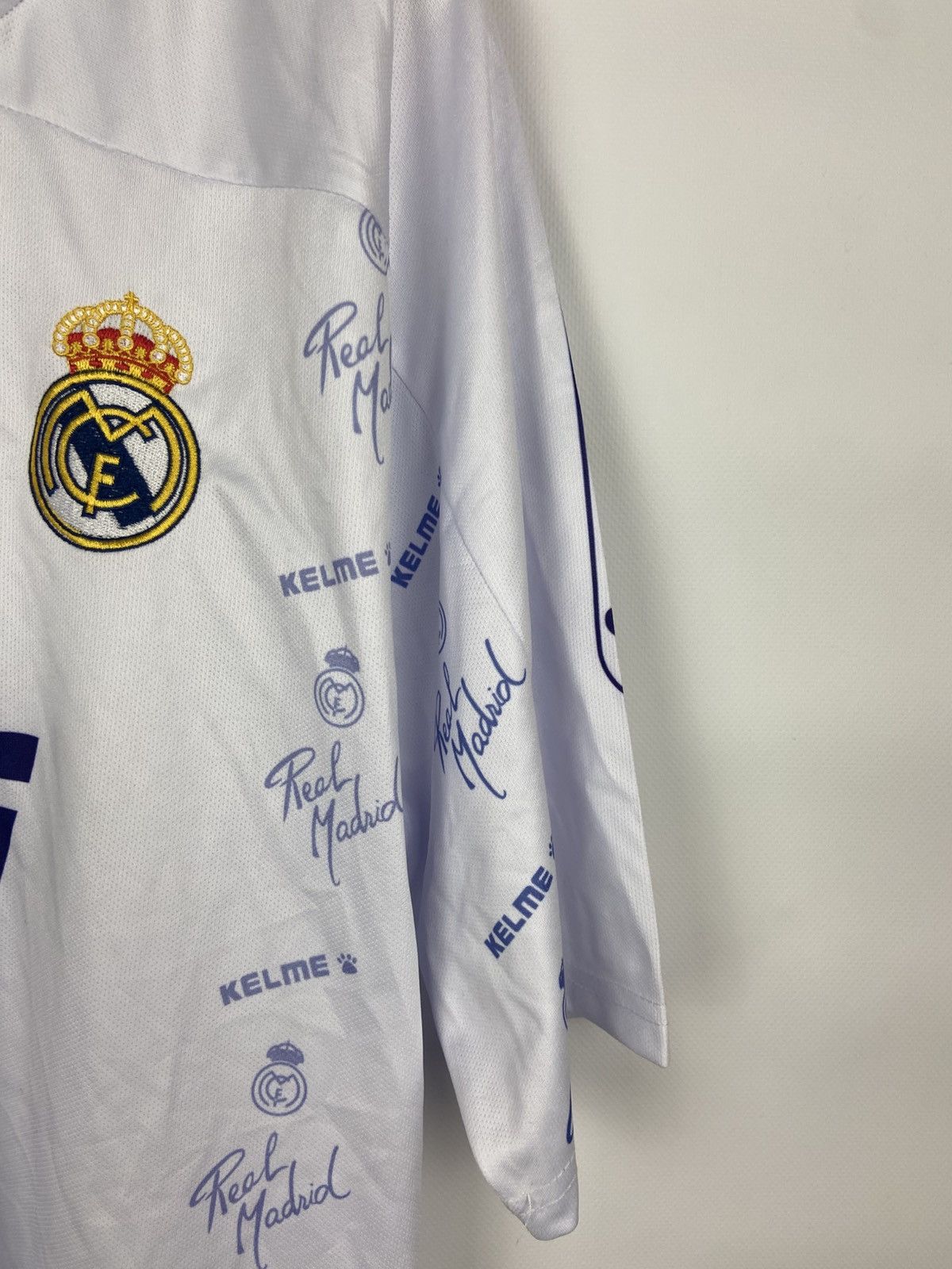 Other Vintage Kelme Real Madrid 95 Football Soccer Shirt Jersey Size US XL / EU 56 / 4 - 9 Thumbnail