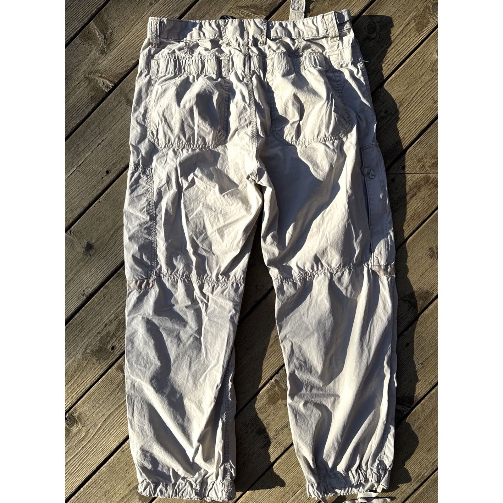 Gap Vintage Gap Cargo Tech Pants Mens 35x32 Khaki Multi Pocket Gorpcore Pants Size US 35 - 6 Thumbnail