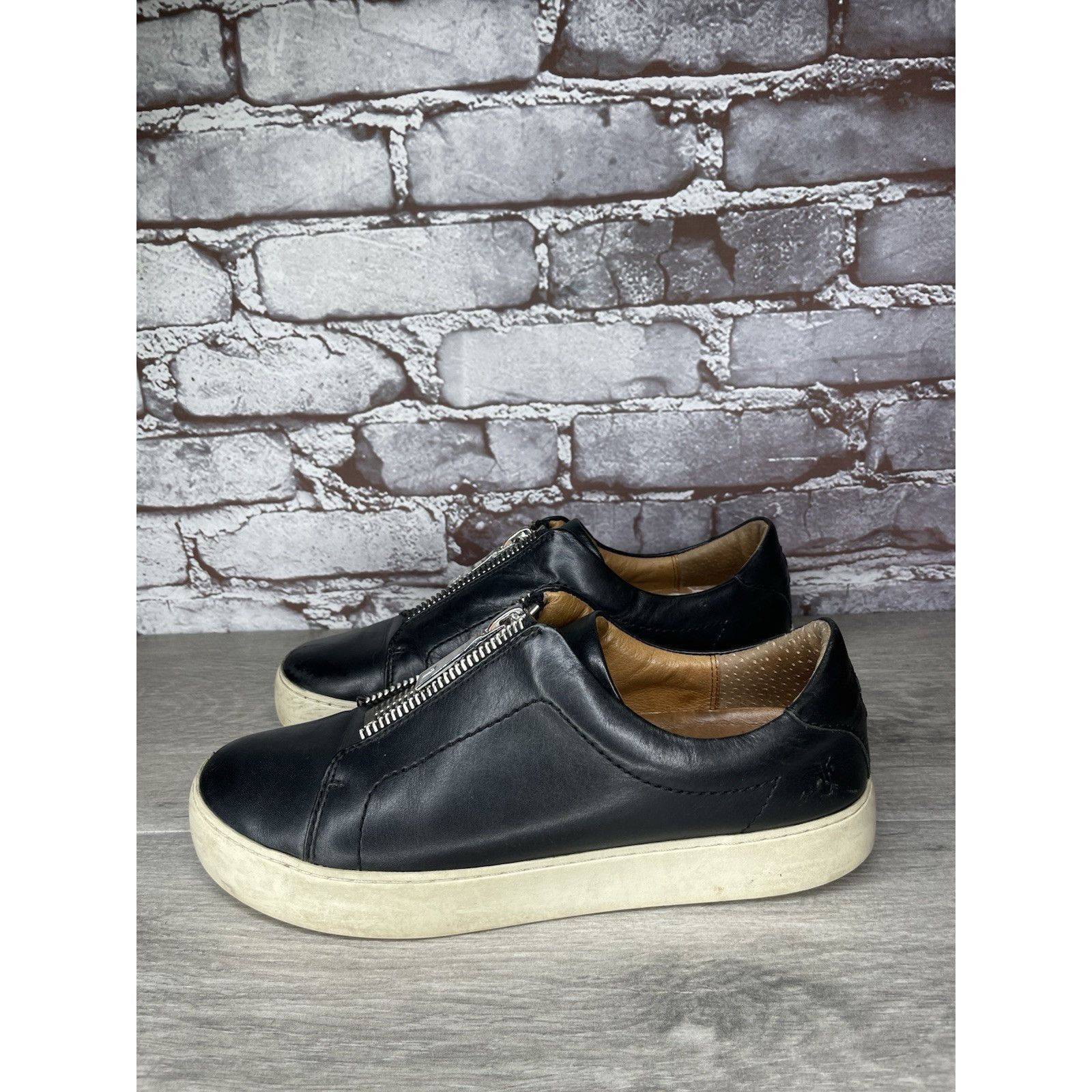 Frye Frye Lena Black Leather Front Zip Platform Shoes Loafers Wom Size US 8.5 / IT 38.5 - 16 Thumbnail