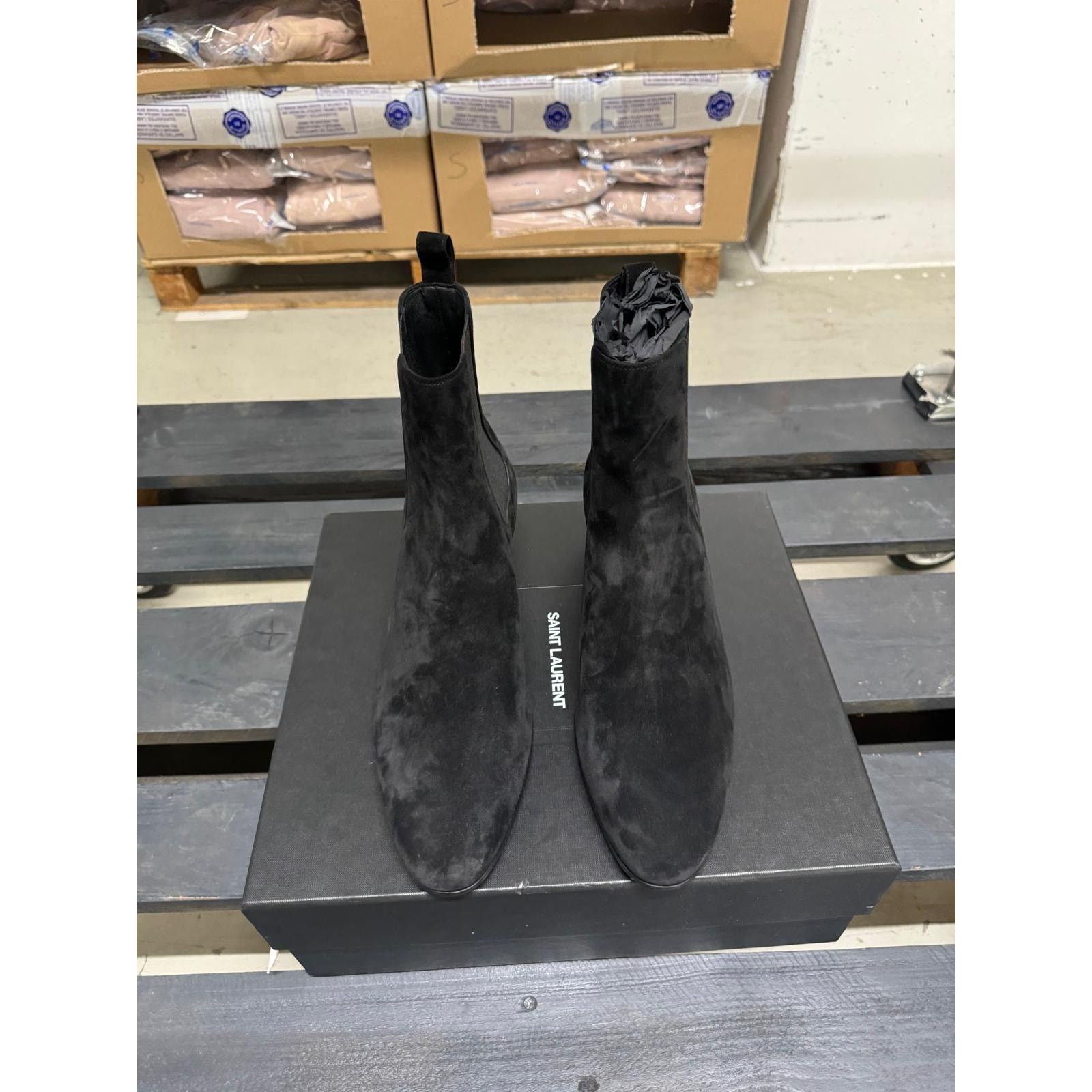Saint Laurent Paris o1alsimx924 507708 Suede Chelsea Boots in Black Size US 12 / EU 45 - 7 Thumbnail