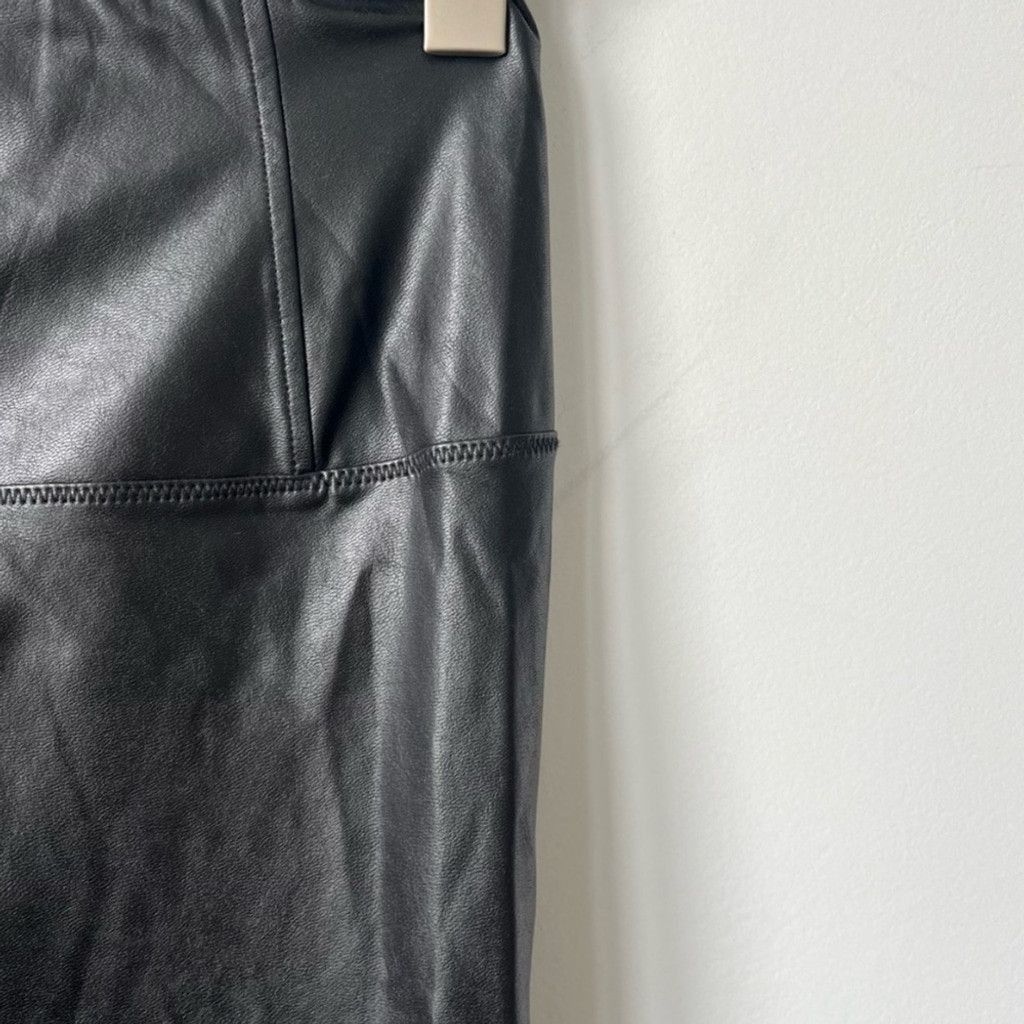 Aritzia Wilfred Free Daria Chic Black polyurethane Leggings Size XS Size 26" / US 2 / IT 38 - 7 Thumbnail