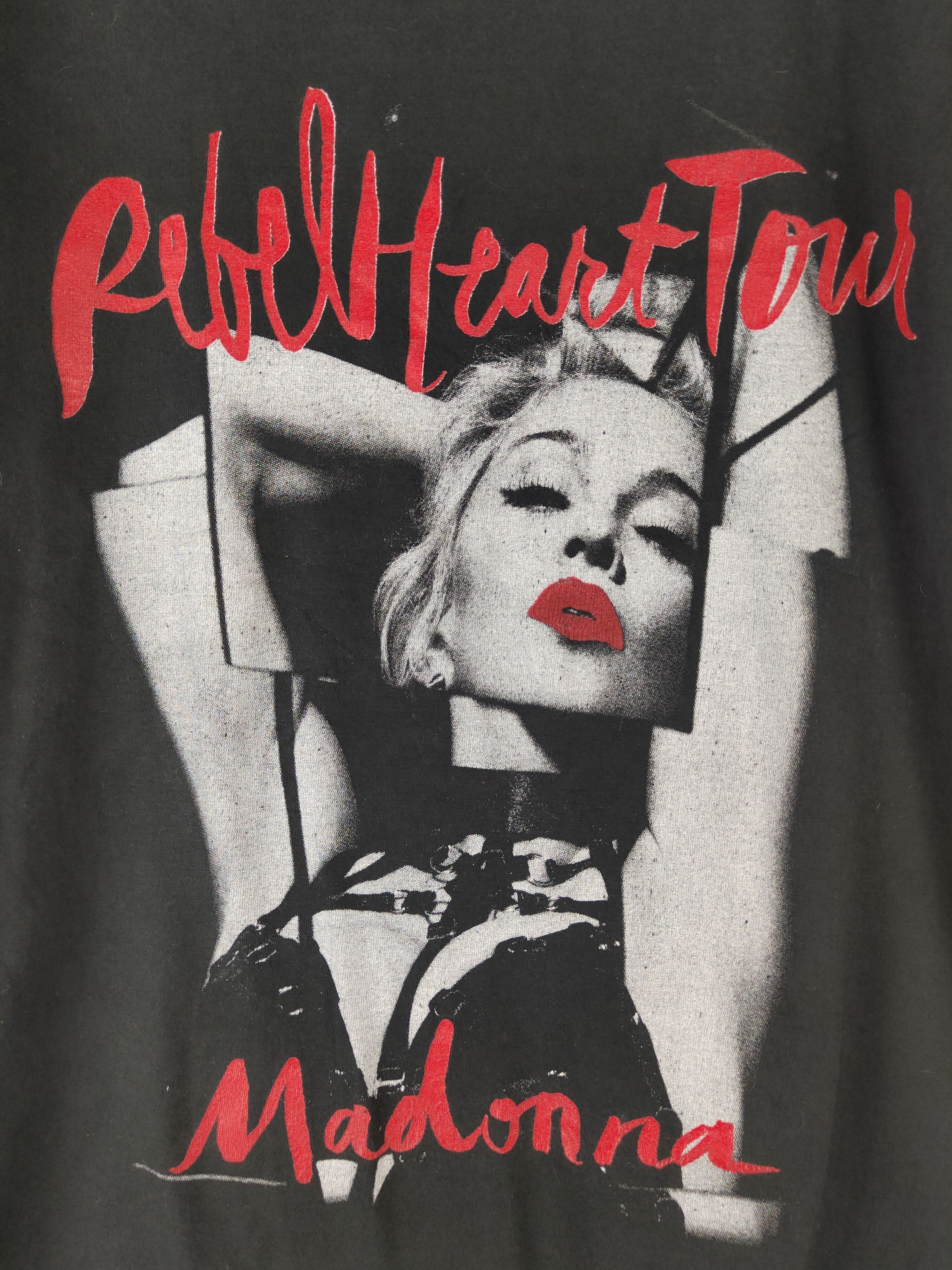 Band Tees DL Madonna tour band tee Short Sleeve T-shirt #2139 Size US M / EU 48-50 / 2 - 3 Thumbnail
