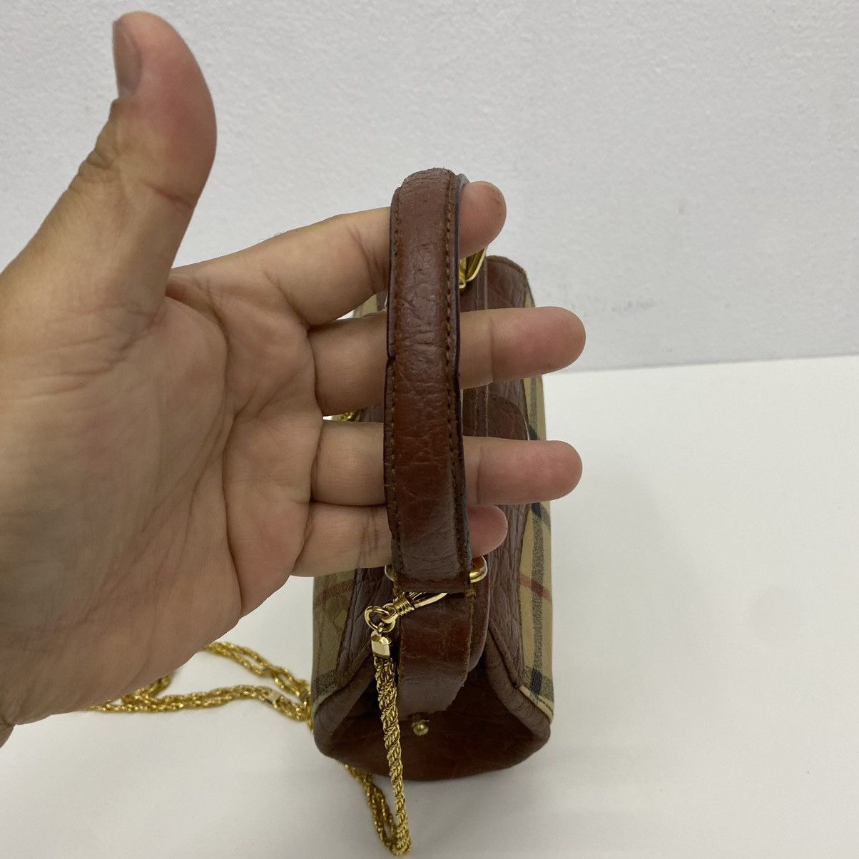 Burberry ‼️LASTDROP‼️ AUTHENTIC BURBERRY HANDBAG WITH CHAIN Size ONE SIZE - 9 Thumbnail