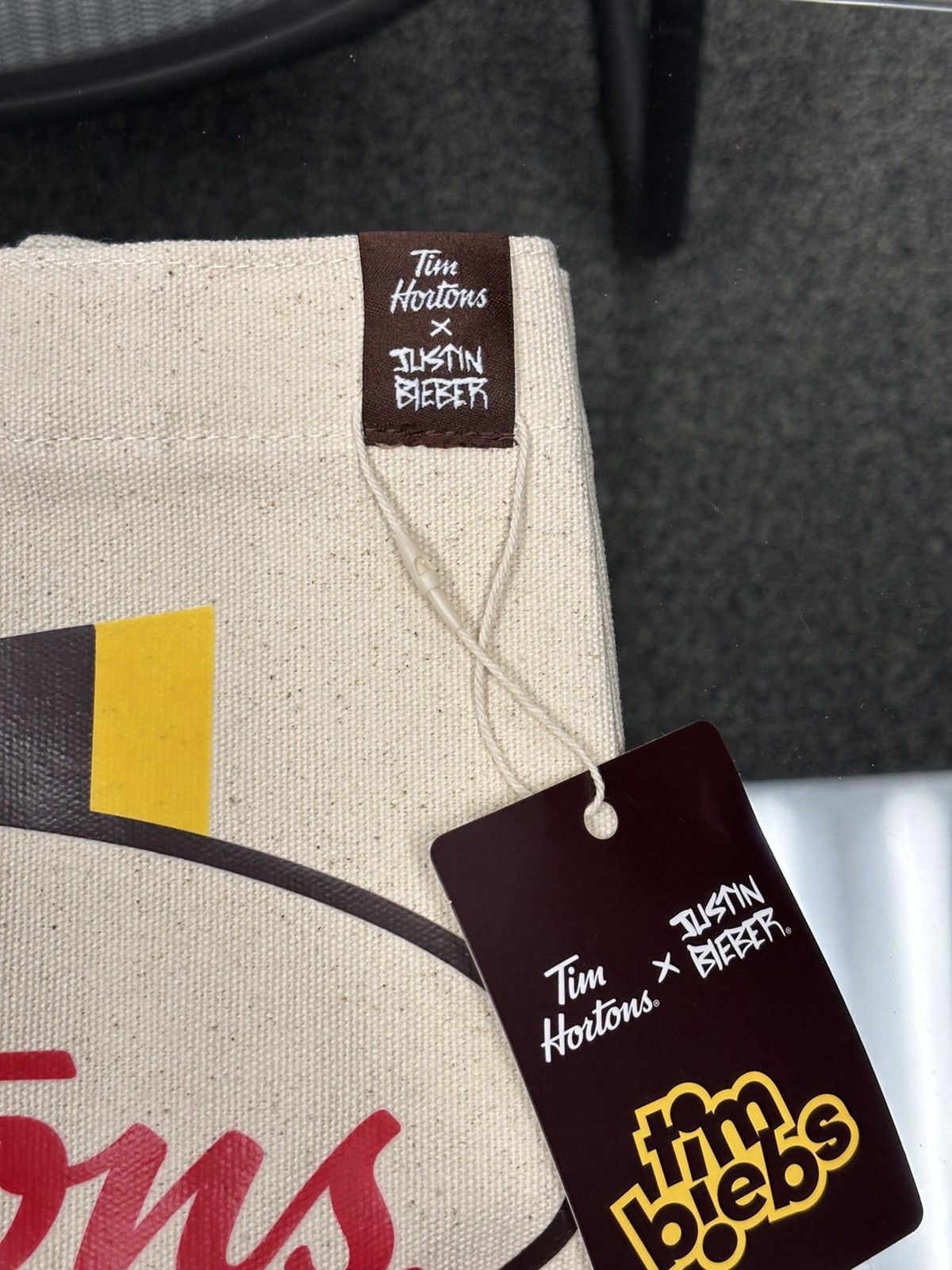 Justin Bieber Tim Hortons x Justin Bieber NEW Limited Size ONE SIZE - 3 Thumbnail