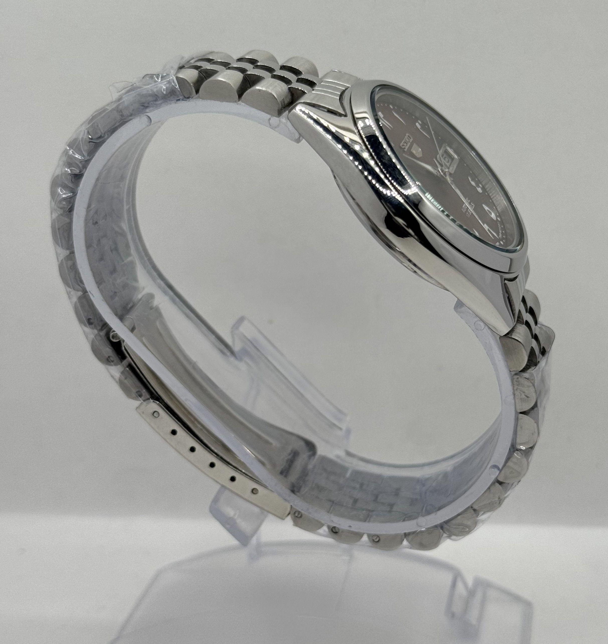 Seiko Seiko 5 Automatic Arabic Dial Wrist Watch Day/Date Japan Size 36 - 3 Thumbnail