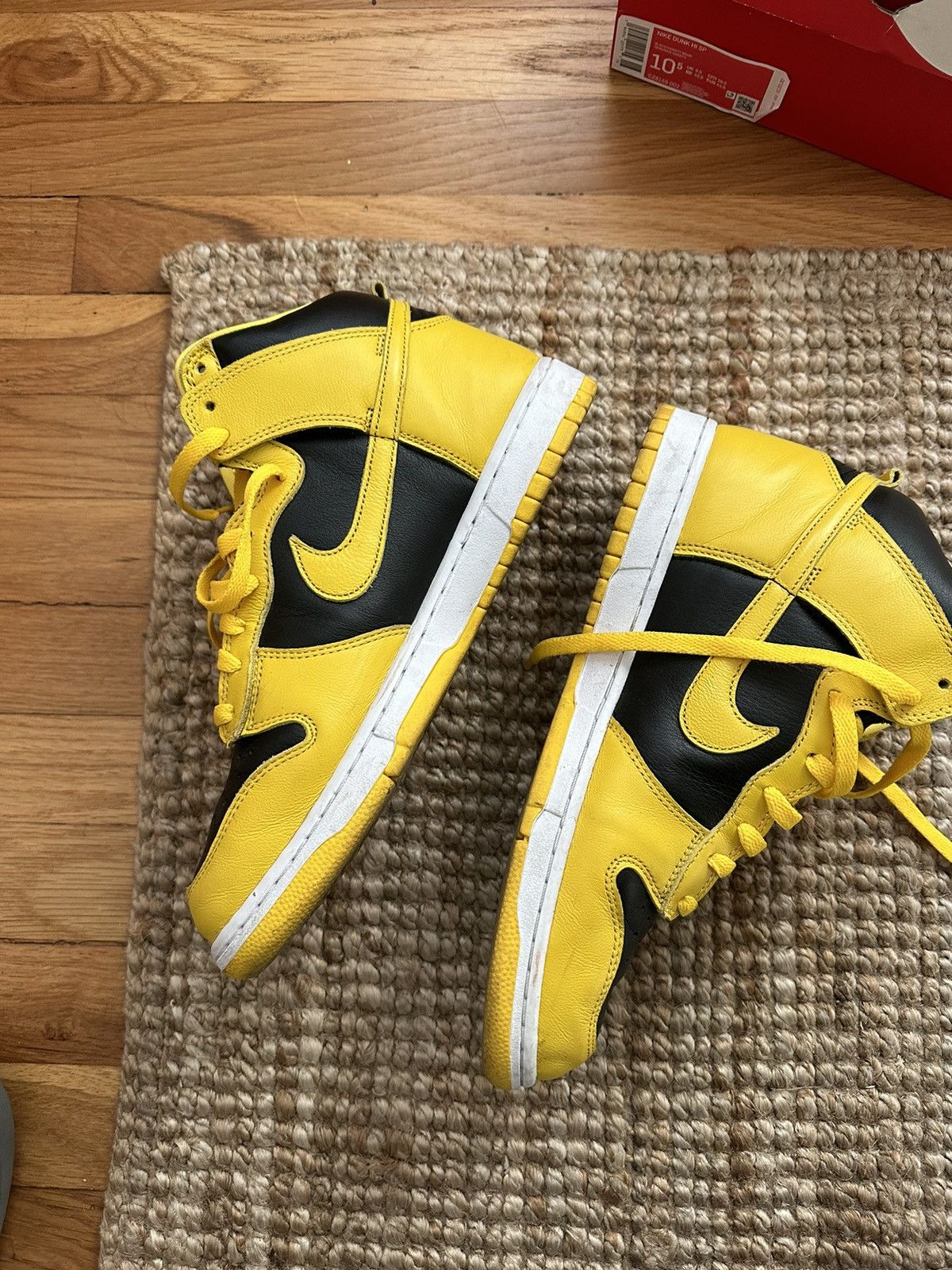 Nike Nike Dunk Hi Goldenrod varsity maize Iowa Size US 10.5 / EU 43-44 - 4 Thumbnail