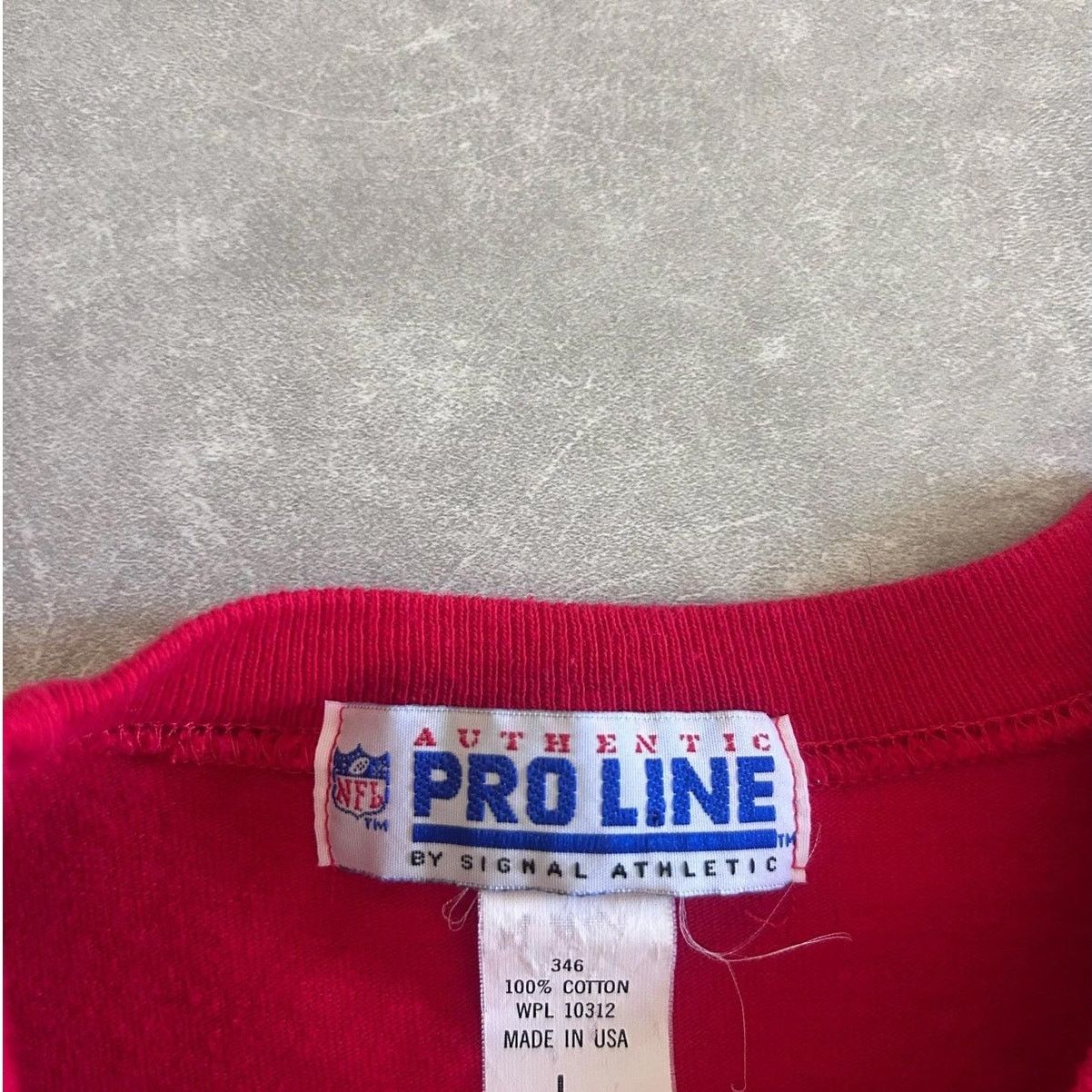 Vintage 90s Vintage Kansas City Chiefs Embroidered Red Shirt Size L Size US L / EU 52-54 / 3 - 4 Thumbnail