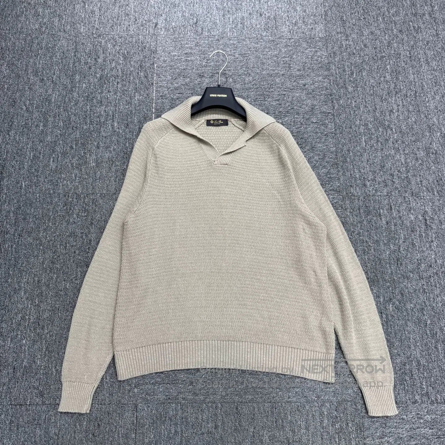 Loro Piana Beige Long Sleeve Knit Sweater. Size US L / EU 52-54 / 3 - 1 Thumbnail
