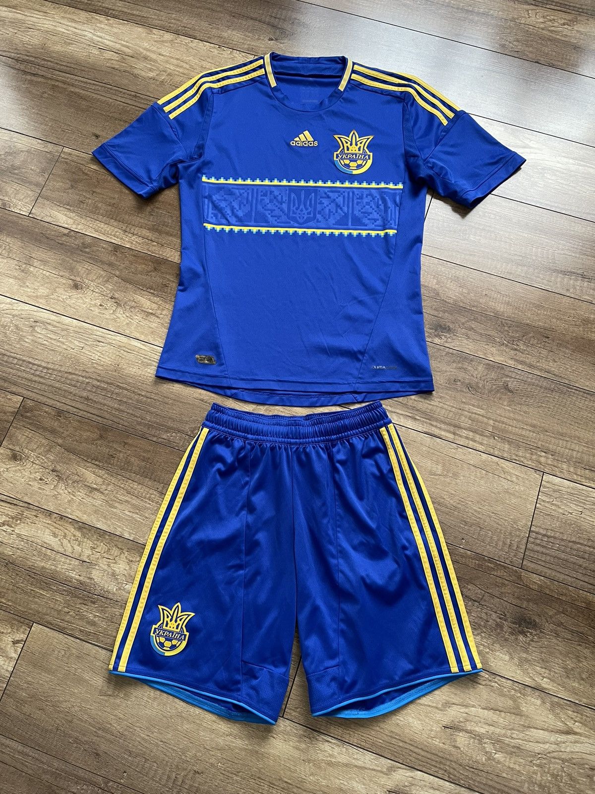 Adidas 2012 Adidas Ukraine Vintage Soccer Suit Jersey And Shorts Size US S / EU 44-46 / 1 - 1 Thumbnail