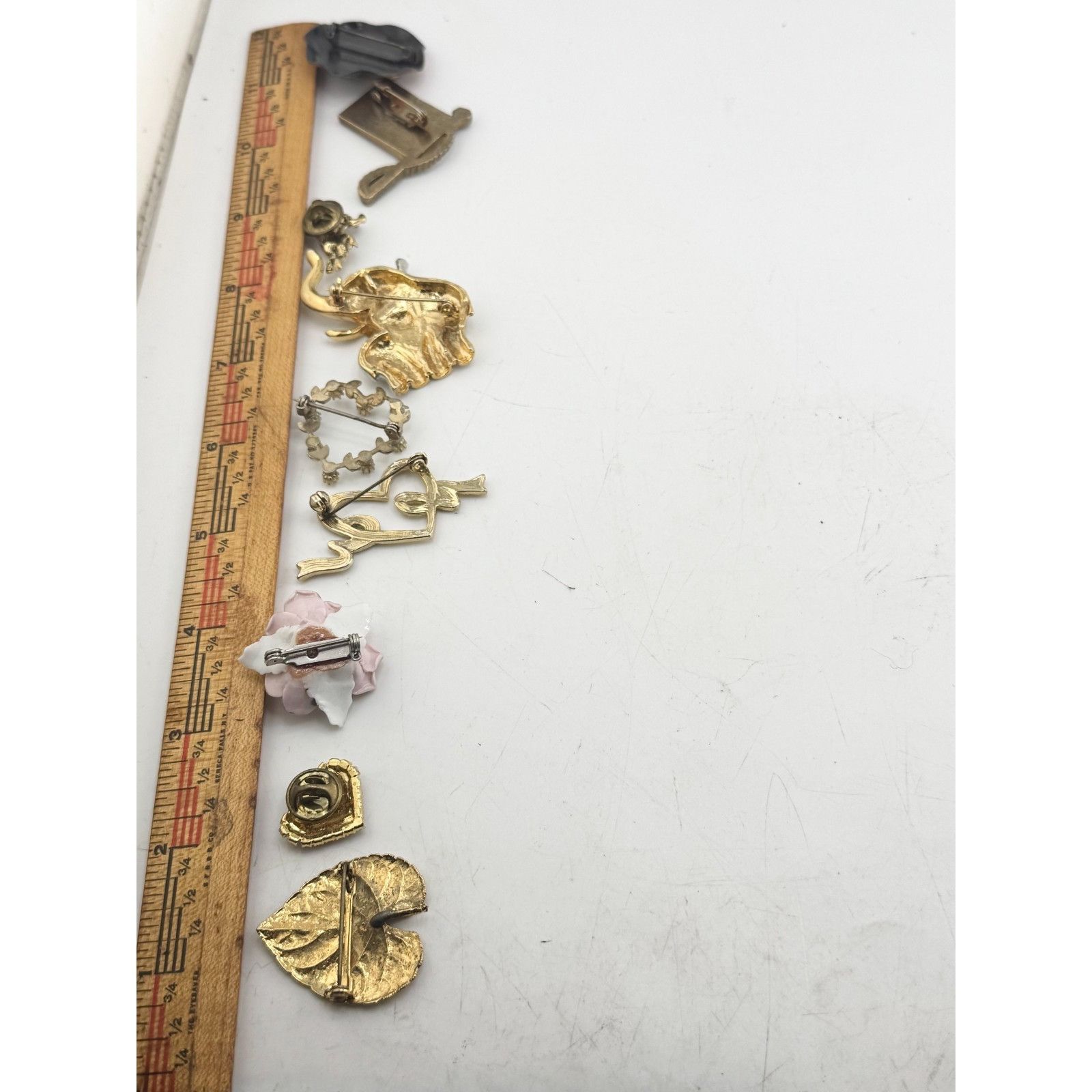 Vintage Gold tone lot of 9 vintage pins Size ONE SIZE - 4 Thumbnail
