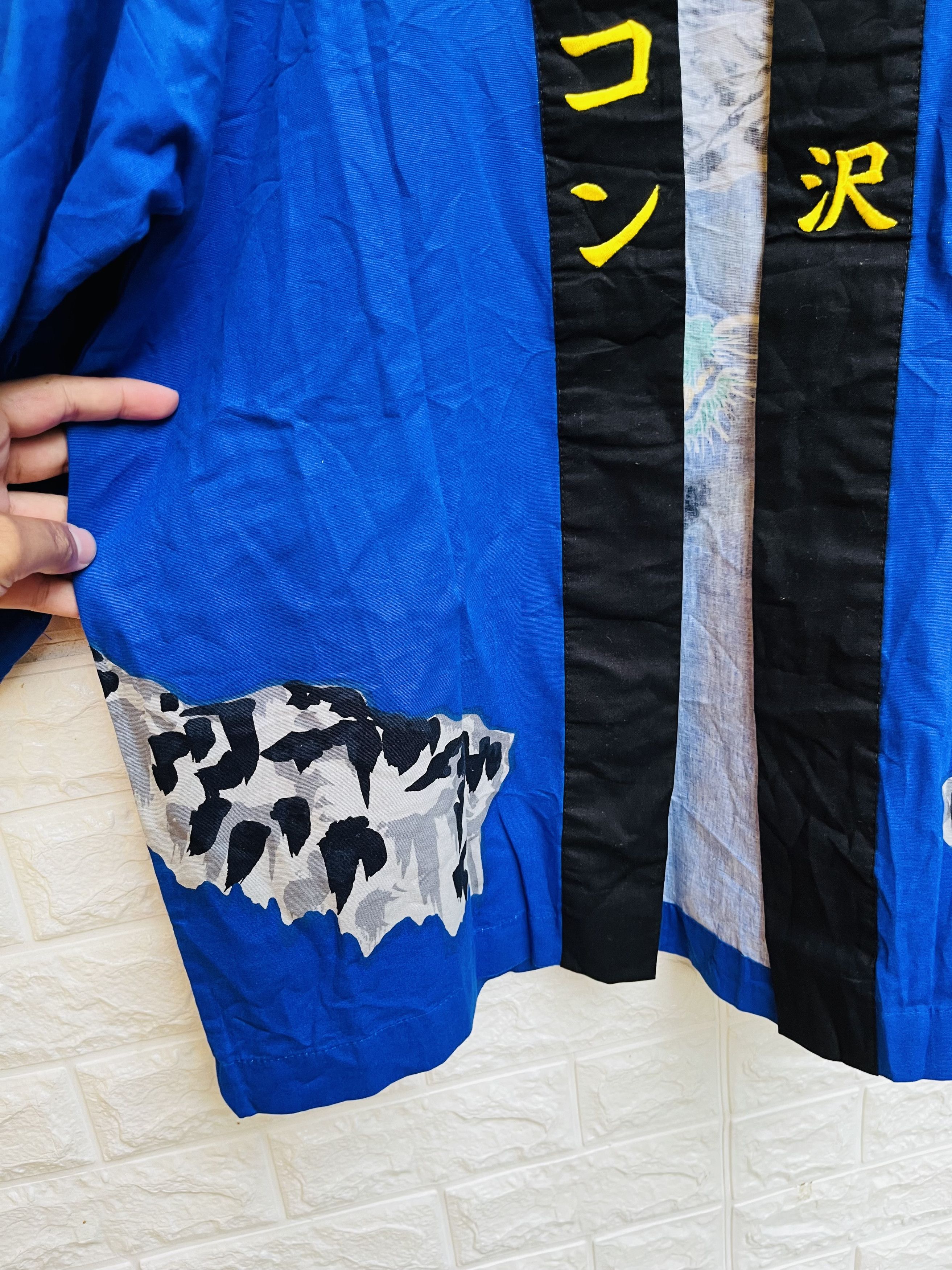 Japanese Brand × Vintage Vintage Tiger Fight Dragon Japanese Designer Fashion Style Size US L / EU 52-54 / 3 - 6 Thumbnail