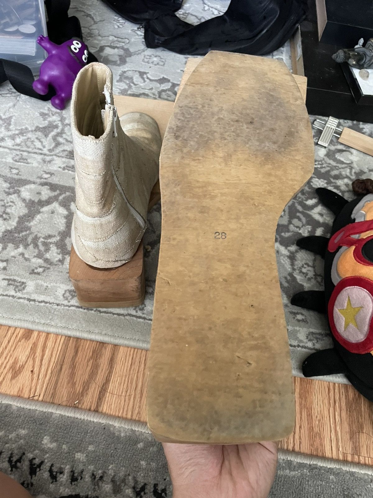 20471120 × Beauty Beast 20471120 hospital mummy wood platform shoes Size US 9 / EU 42 - 4 Thumbnail