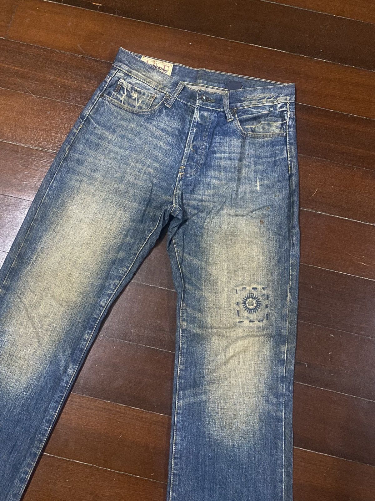 Abercrombie & Fitch Vintage Abercrombie Blue Wash Distressed mud wash lowrise Size US 33 - 5 Thumbnail