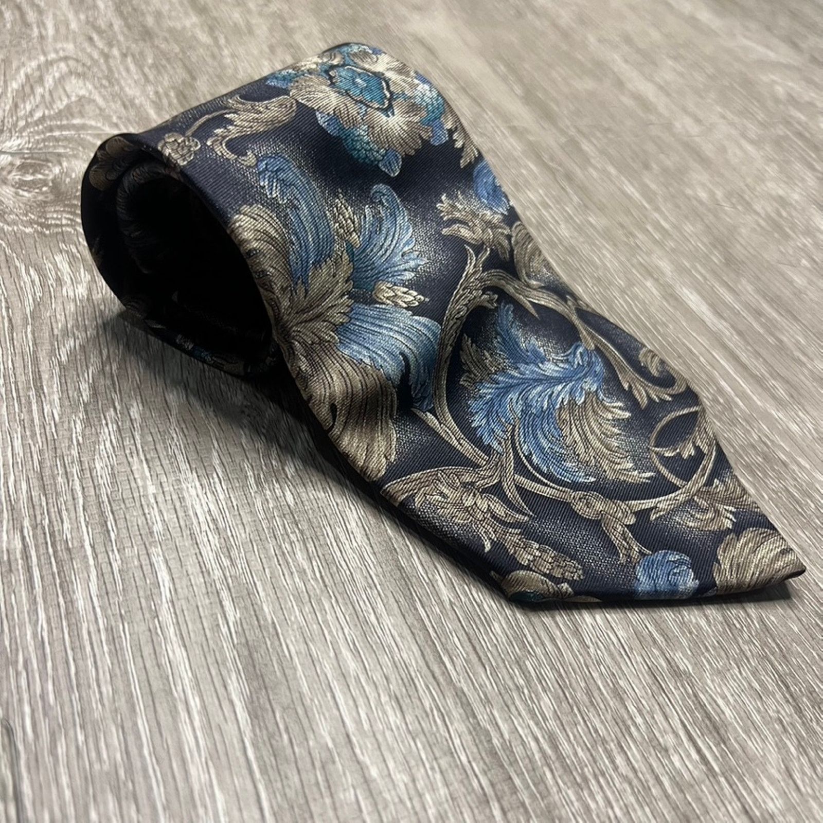 Etienne Aigner Etienne Aigner Men's Vintage Silk Floral Tie Blue Gray Size ONE SIZE - 1 Thumbnail