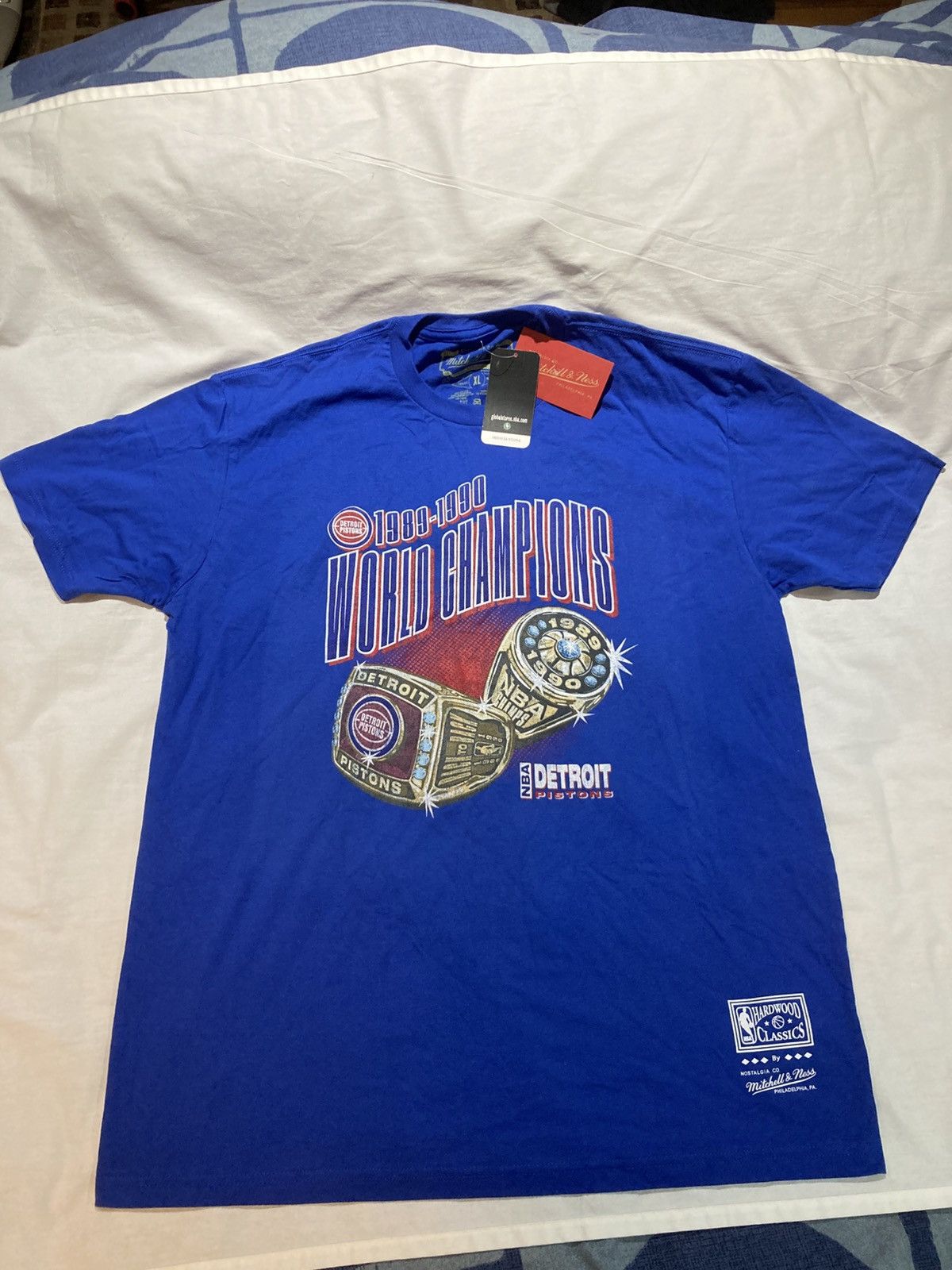 Mitchell & Ness Detroit Pistons 1989-90’ Champions T-shirt, Men’s size XL Size US XL / EU 56 / 4 - 1 Thumbnail