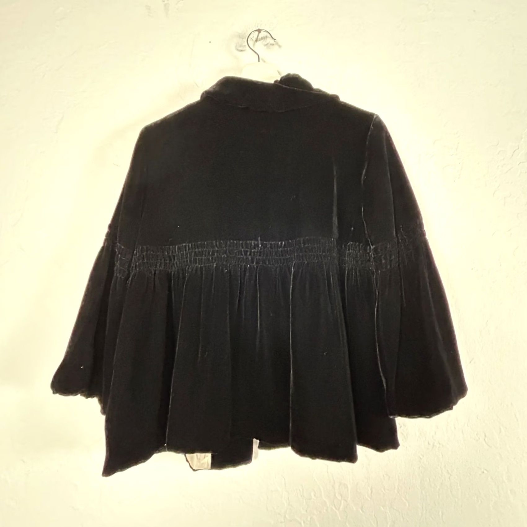Vintage Cabi Black Velvet Swing Jacket Small Style #158 Balloon Sleeve Silk Blend Women’s Jacket Size S / US 4 / IT 40 - 2 Thumbnail
