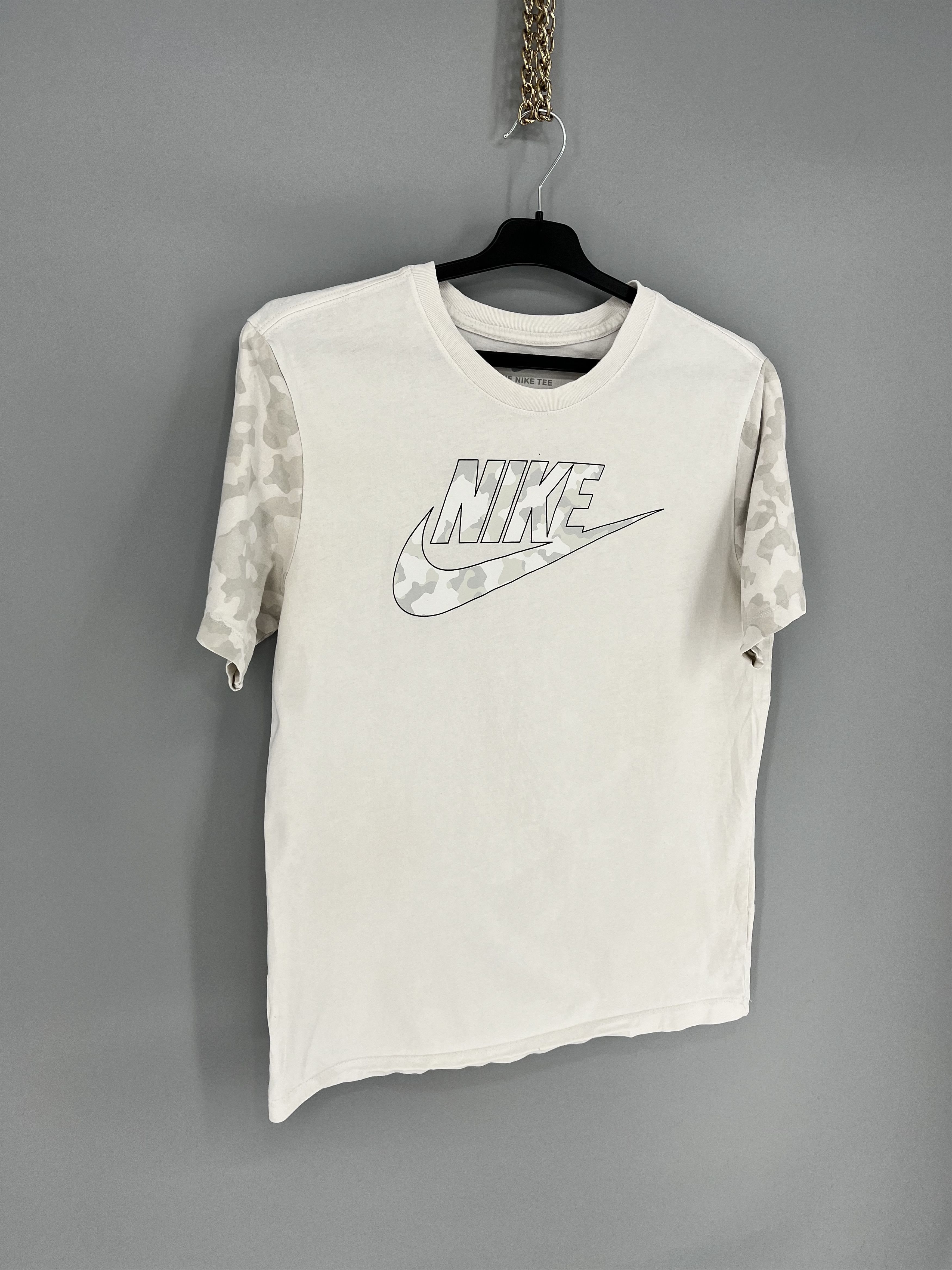 Nike Vintage Nike Camo Big Logo Tee Travis Scott Style Grailed Size US M / EU 48-50 / 2 - 2 Thumbnail