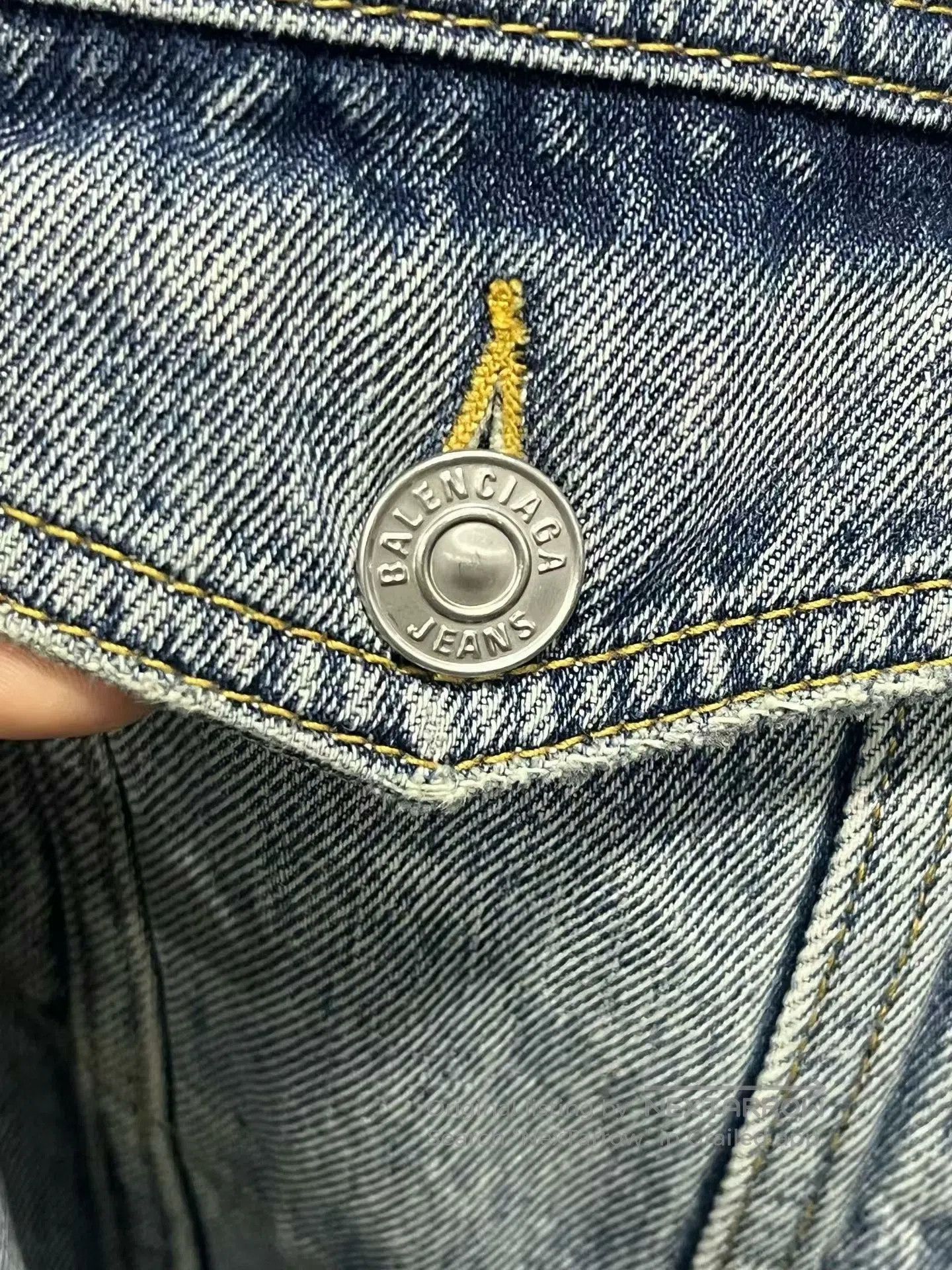Balenciaga balenciaga back logo denim jacket. Size US L / EU 52-54 / 3 - 4 Thumbnail