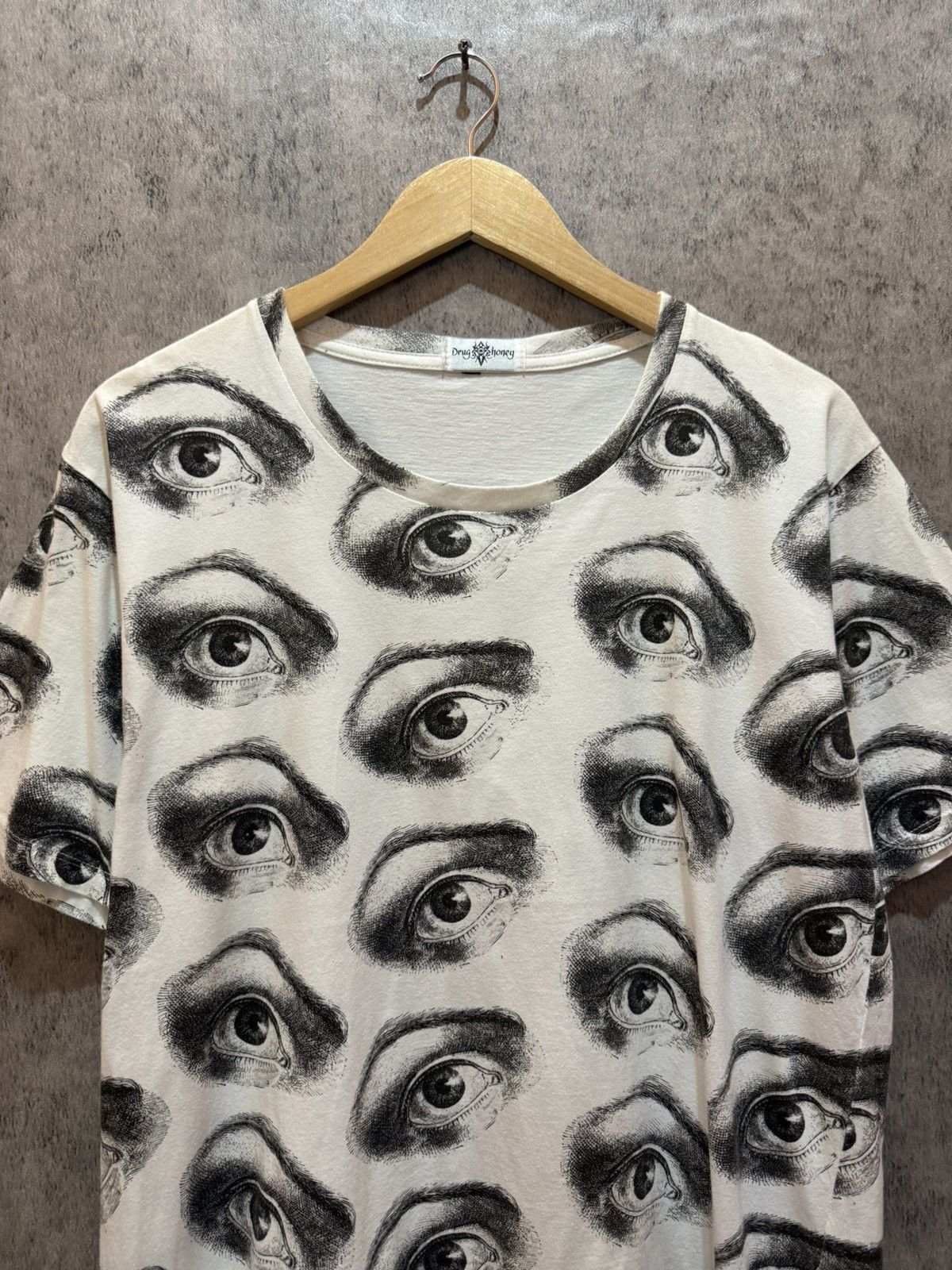 Hysteric Glamour × Vintage Vintage Drug Honey Japan All Eyes On Me Tshirt Size US M / EU 48-50 / 2 - 3 Thumbnail