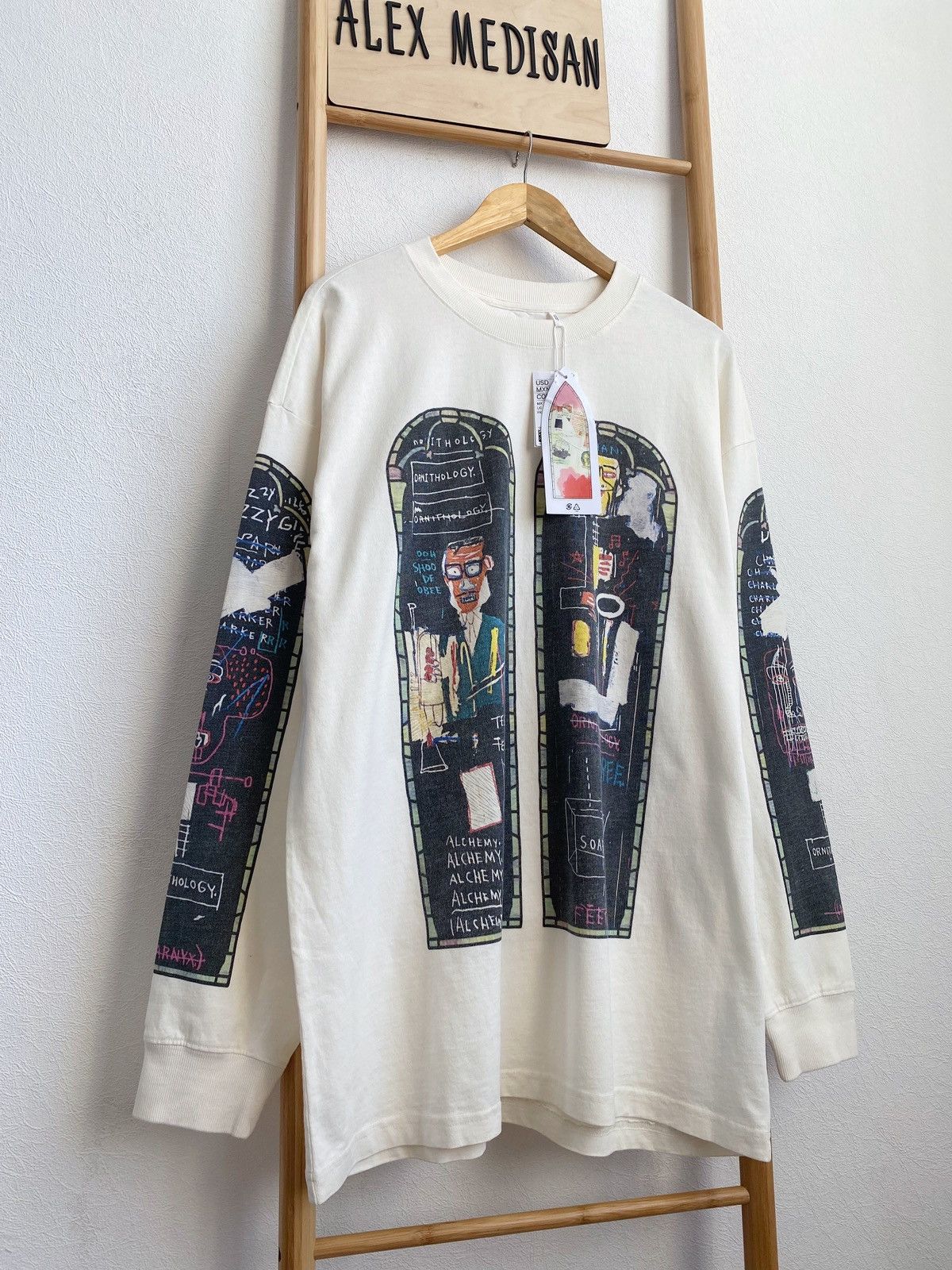 H&M × Jean-Michel Basquiat × Who Decides War WHO DECIDES WAR x BASQUIAT x H&M LONG SLEEVE RELAXED T-SHIRT Size US L / EU 52-54 / 3 - 2 Thumbnail