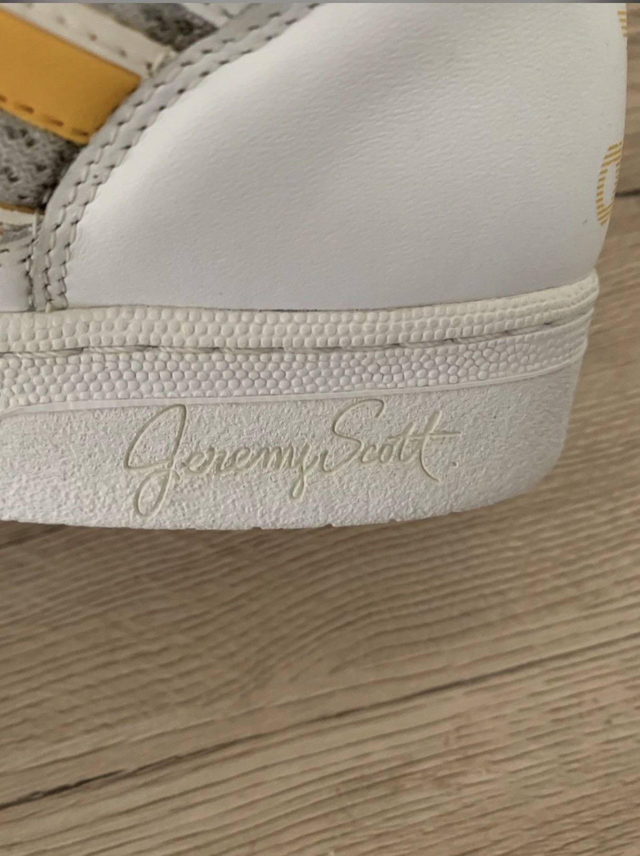Adidas × Jeremy Scott Jeremy Scott x Adidas license plate Size US 10.5 / EU 43-44 - 8 Thumbnail