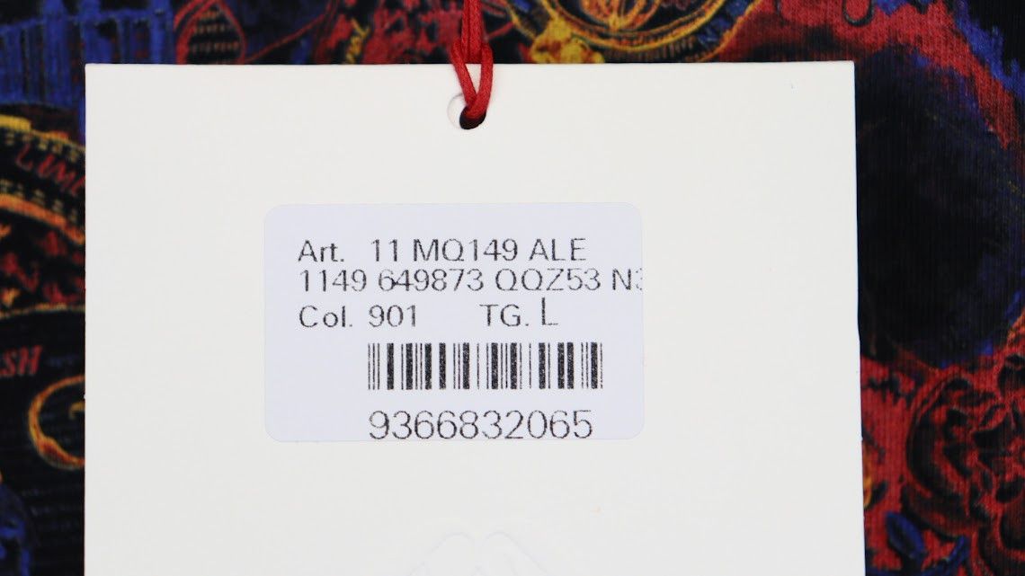 Alexander McQueen o1rshd1 T-Shirt in Black Size US L / EU 52-54 / 3 - 6 Thumbnail