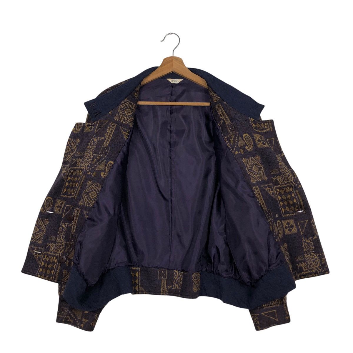 Japanese Brand × Vintage 📌Vintage Bomber Jacket Runic Navajo Design Issey Miyake Size US M / EU 48-50 / 2 - 14 Thumbnail