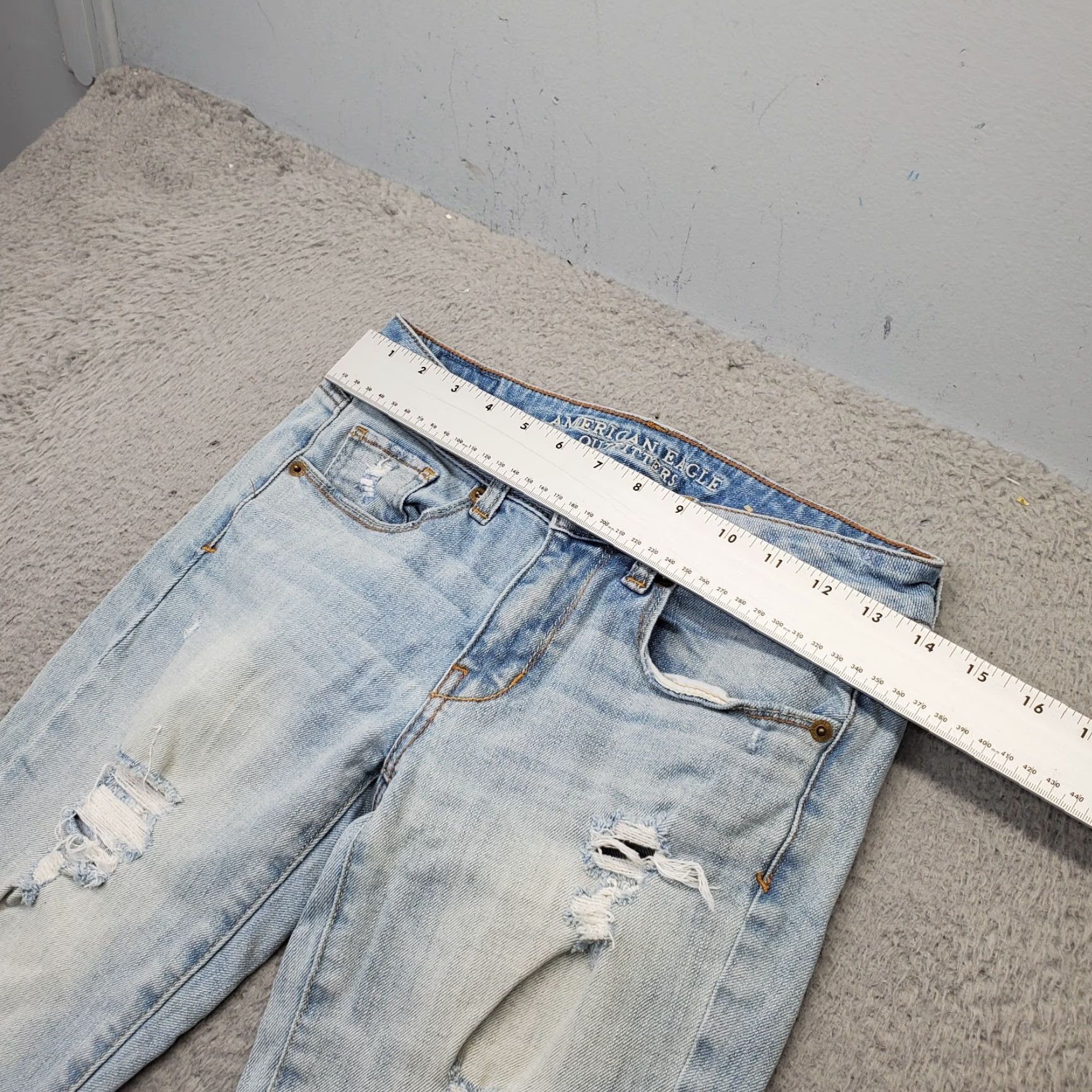 American Eagle Outfitters American Eagle Outfitters Skinny Jeans Womens 2 Blue Denim Distressed Light Wash Jeans Womens Size 2 Blue Denim Distressed Light Wash Size 26" / US 2 / IT 38 - 3 Thumbnail