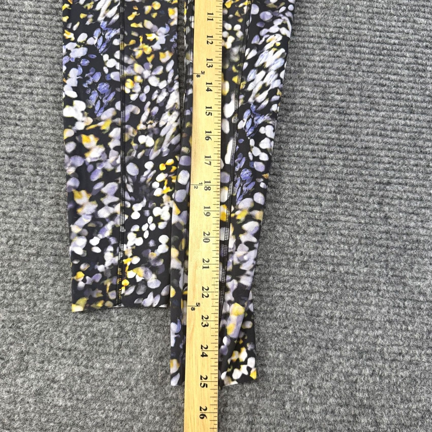 Lululemon Lululemon Womens 2 Ankle Pockets Yoga Gym Leggings Multicolor Print Size 26" / US 2 / IT 38 - 5 Thumbnail