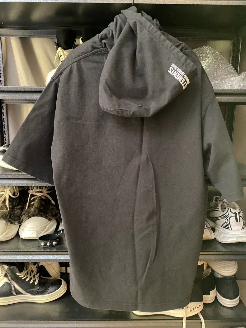 Vetements Vetements Antwerp deconstructed print T-shirt hoodie Size US XS / EU 42 / 0 - 3 Thumbnail