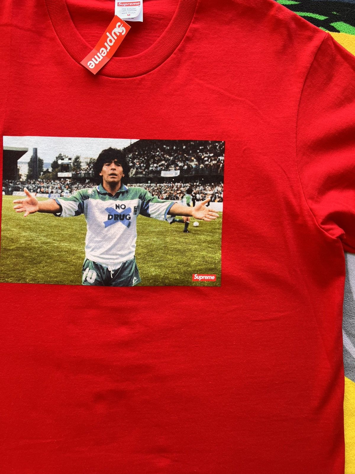 Supreme M Supreme Maradona Tee Red T-shirt football diego drugs new Size US M / EU 48-50 / 2 - 19 Thumbnail