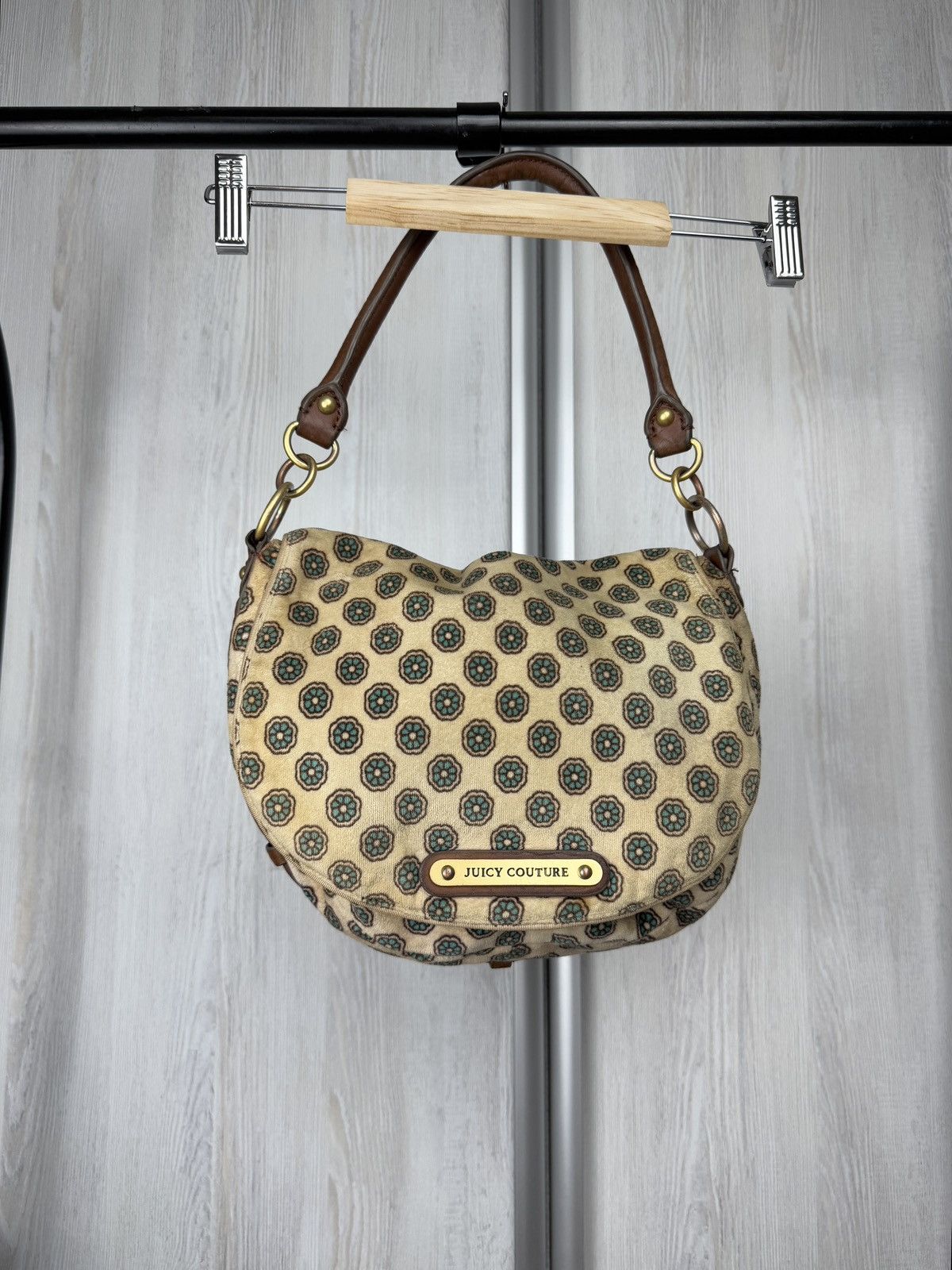 Juicy Couture Y2K JUICY COUTURE VELOUR LEATHER FLORAL RARE Shoulder bag Size ONE SIZE - 2 Thumbnail