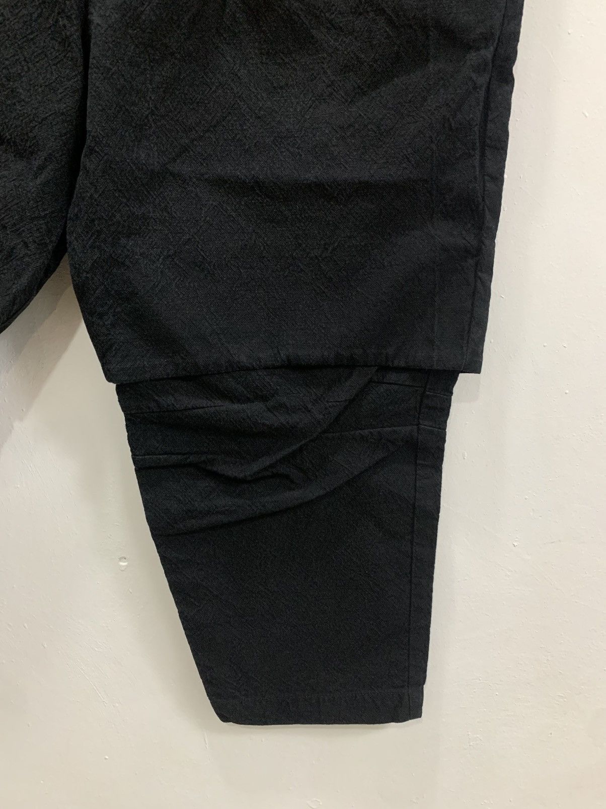 Song For The Mute SONG FOR THE MUTE TEXTURED - FALSE TWO-PIECE CROPPED PANTS Size US 32 / EU 48 - 6 Thumbnail