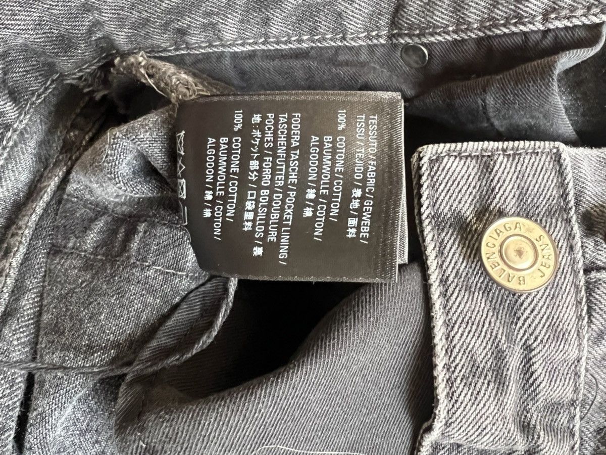 Balenciaga Balenciaga Bootcut Darkwash denim Size US 30 / EU 46 - 6 Thumbnail
