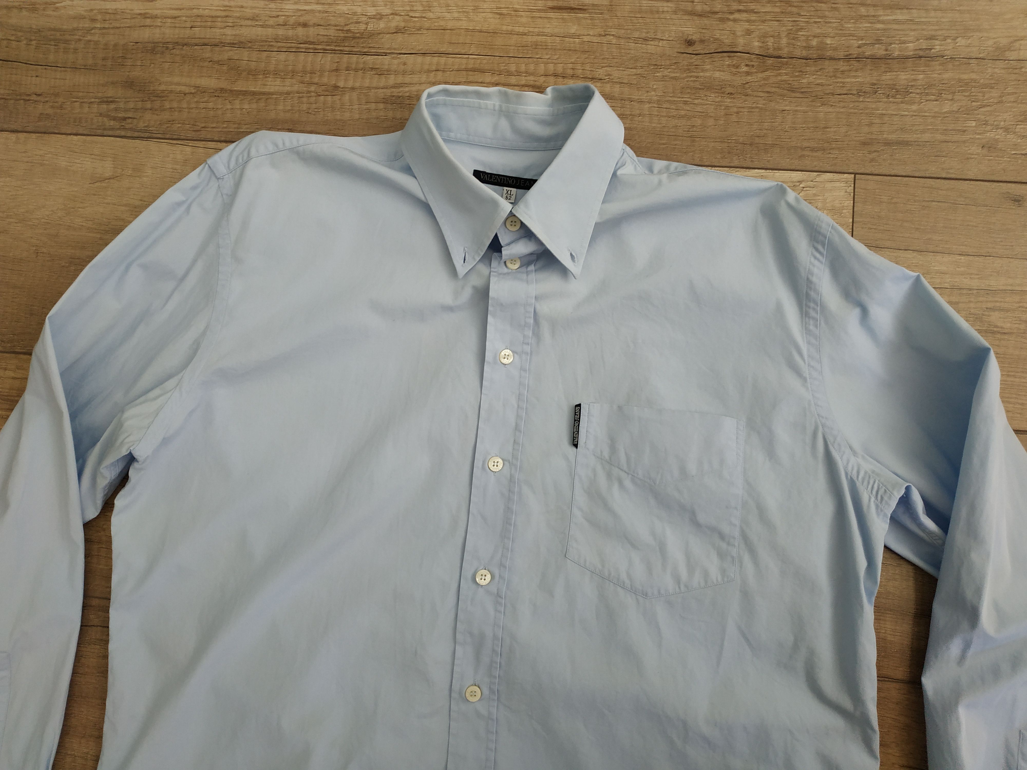 Valentino Valentino Garavani Men's Vintage Shirt, s. XL IT 52 Size US XL / EU 56 / 4 - 5 Thumbnail