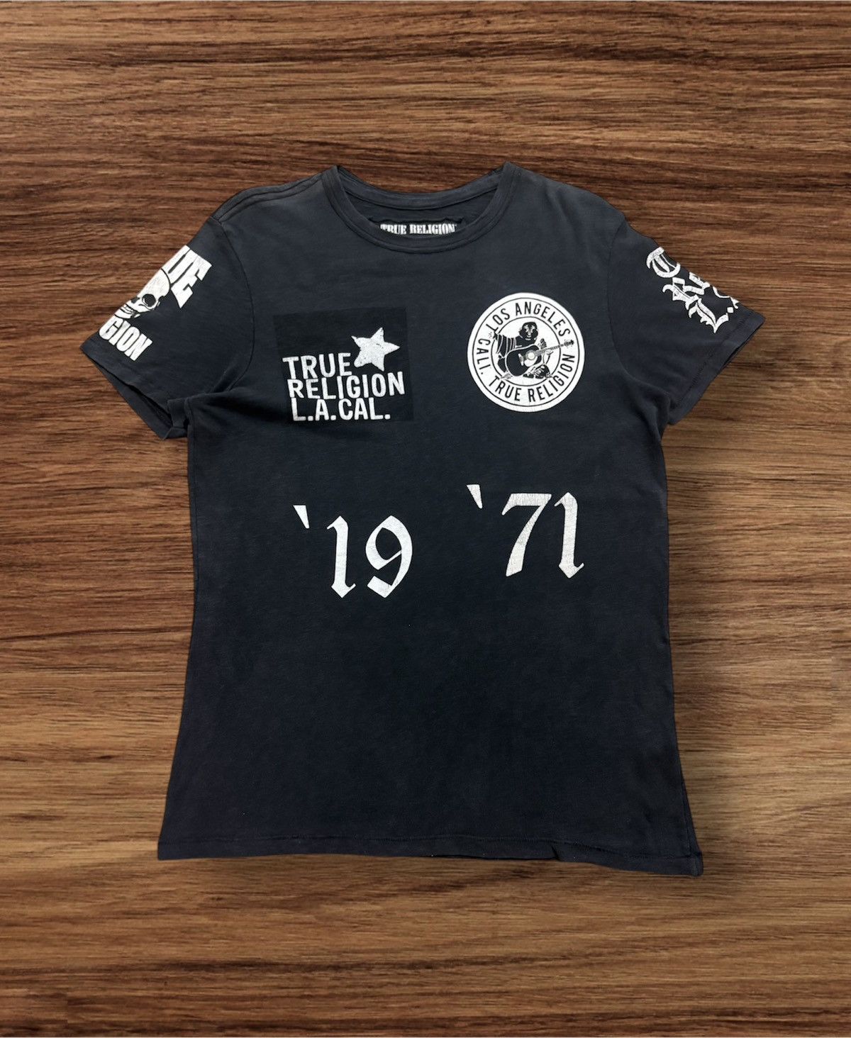 TRUE RELIGION Big Logo Faded Color Tee