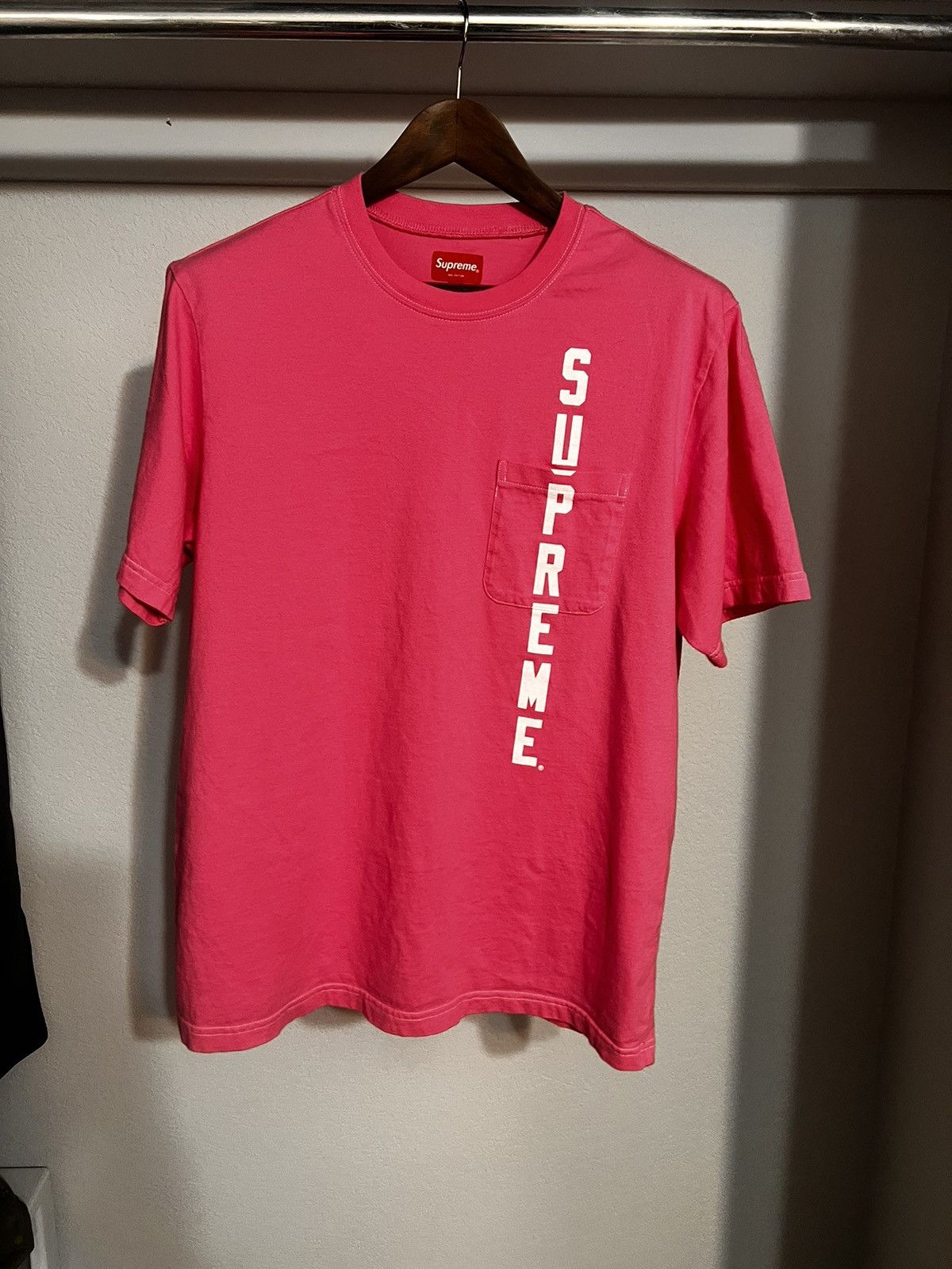 Supreme Supreme Ss20 Contrast Stitch Pocket Tee Pink Size L Size US L / EU 52-54 / 3 - 1 Thumbnail
