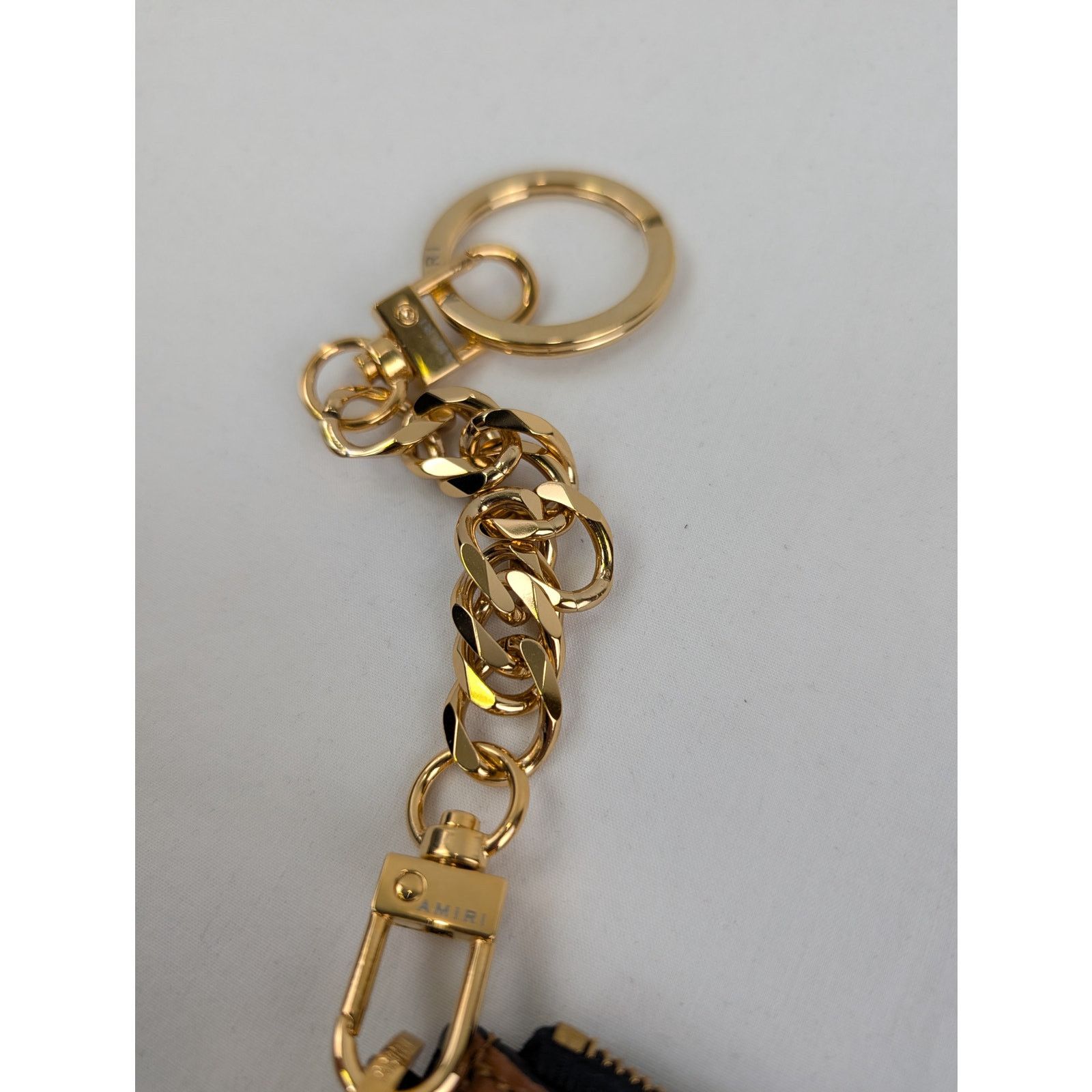 Amiri o1rshd1 Size: OS / Pebbled W/ Logo Chain Wallet in Brown Size ONE SIZE - 11 Thumbnail