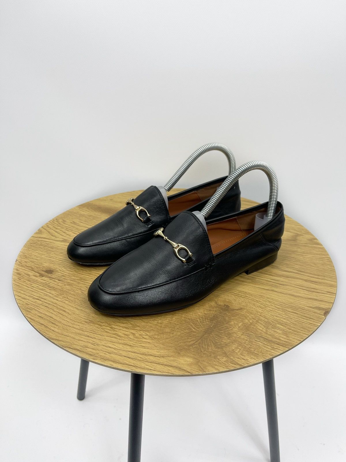 Coach Coach Women’s Loafer Shoes Size 6 US Leather Black Gold Size US 6 / IT 36 - 1 Thumbnail