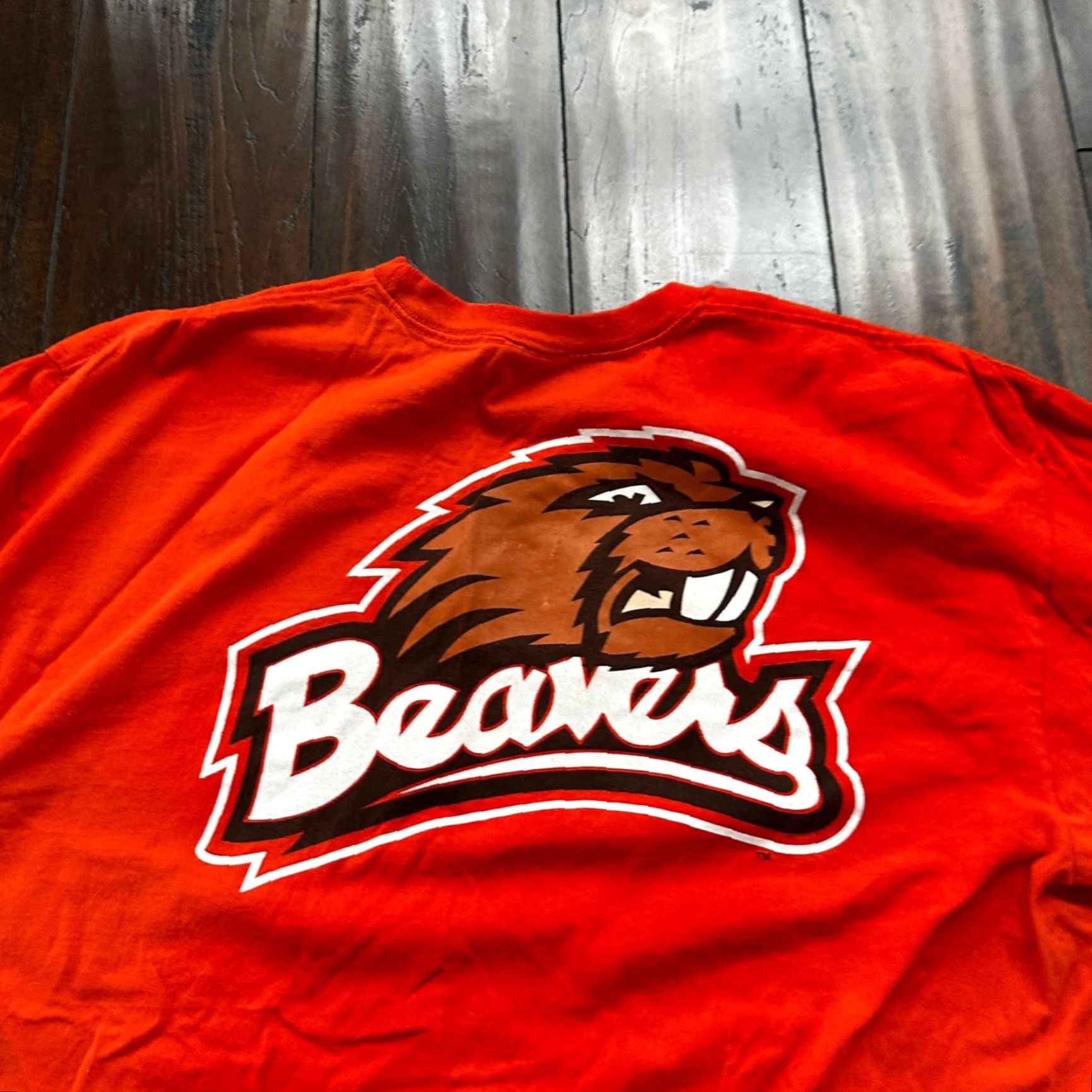 Nike VINTAGE Nike OSU Center Swoosh T-Shirt Men L Orange 90s 80s 70s Beavers Portland Oregon Crew Neck Short Sleeve Graphic Print Size US L / EU 52-54 / 3 - 5 Thumbnail