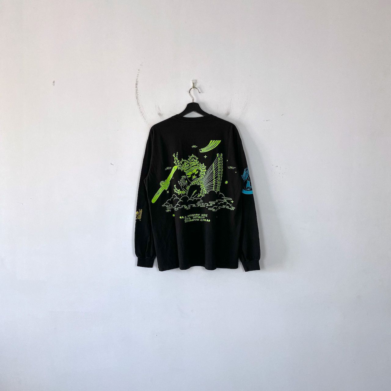 Other HEATHER BENJAMIN I WON'T STAY IN A WORLD WITHOUT LOVE LS TEE Size US XL / EU 56 / 4 - 2 Thumbnail