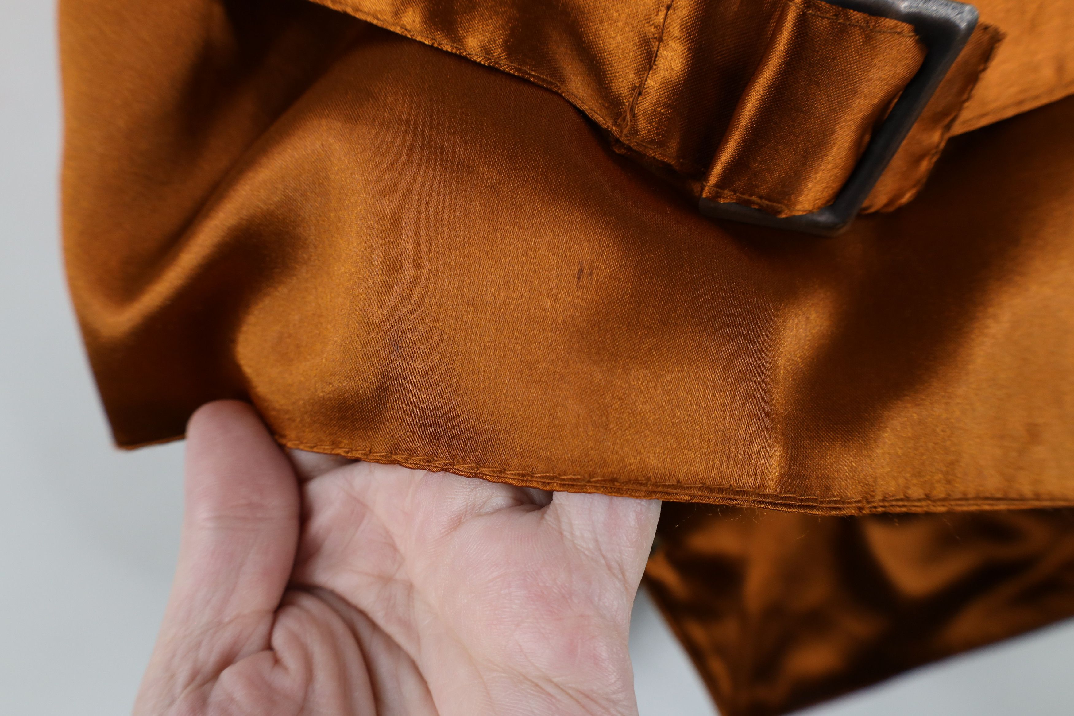 Vintage Vintage 90s Streetwear Buckle Back Suede Leather Vest Jacket Size US M / EU 48-50 / 2 - 12 Thumbnail