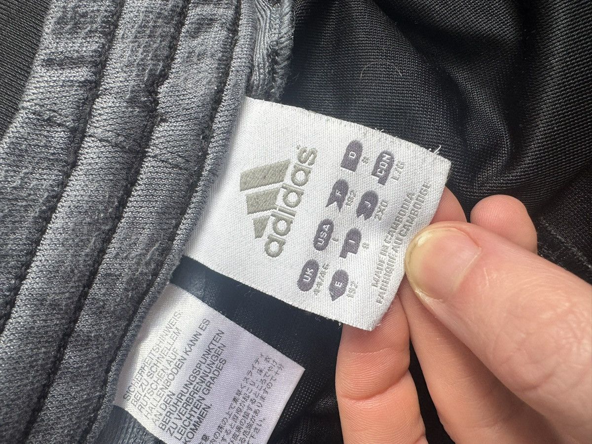 Adidas Adidas 00s trackpants Size US 34 / EU 50 - 6 Thumbnail