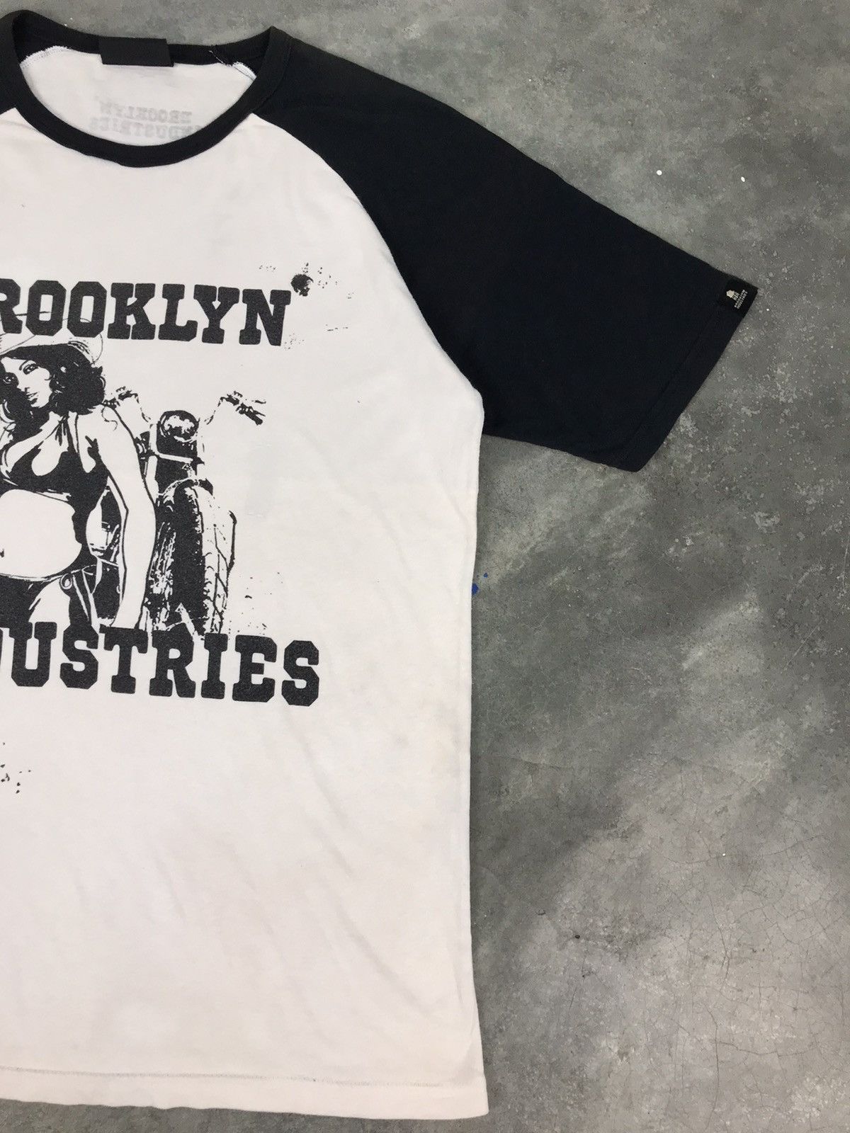Brooklyn Industries Brooklyn Industries Sexy Girl Style With Motorcyles Tee Size US XL / EU 56 / 4 - 2 Thumbnail