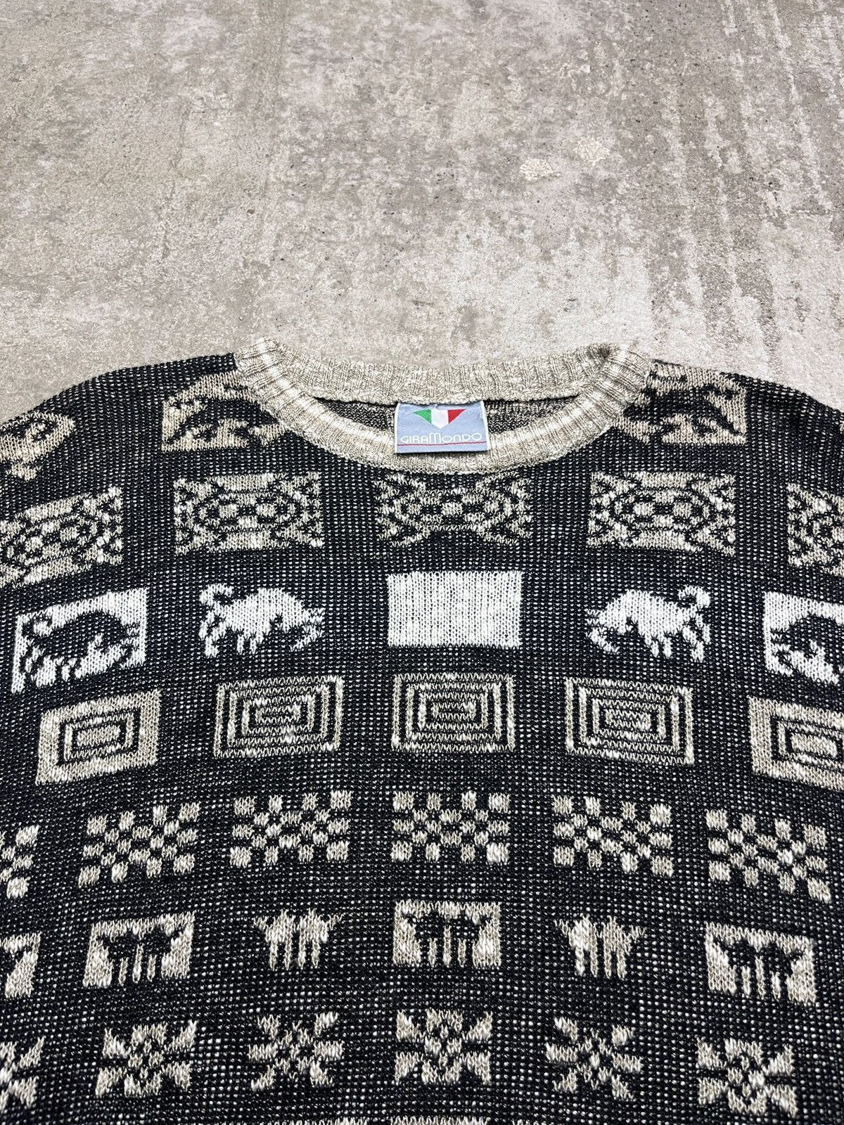 Vintage 1990s ITALIAN AMAZING VINTAGE KNITTED SWEATER - 1355 Size US M / EU 48-50 / 2 - 6 Thumbnail
