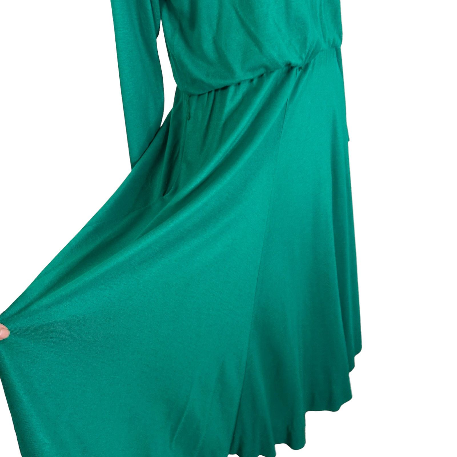 Vintage Vintage 1980s Emerald Green Tutrtleneck knit Midi Dress M Size M / US 6-8 / IT 42-44 - 4 Thumbnail