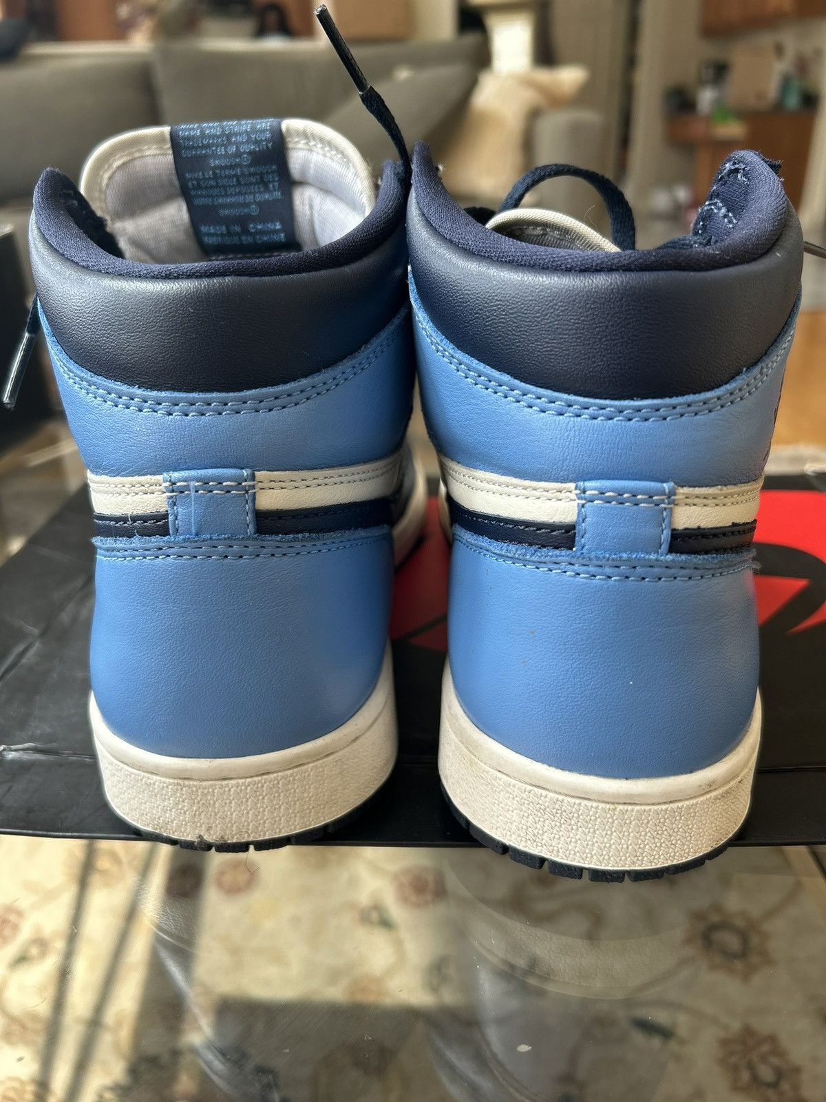 Jordan Brand Jordan 1 Retro High "Obsidians" trainers Size US 8 / EU 41 - 4 Thumbnail