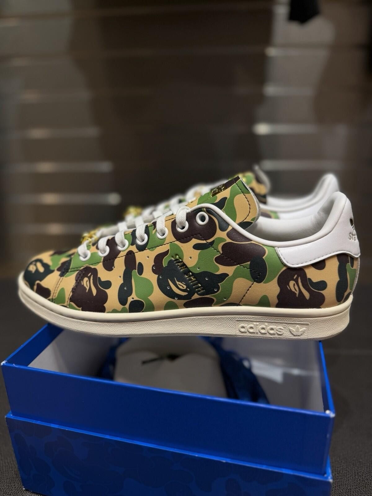 Adidas adidas BAPE x Stan Smith 30th Anniversary Size 9.5 Men’s New Size US 9.5 / EU 42-43 - 4 Thumbnail
